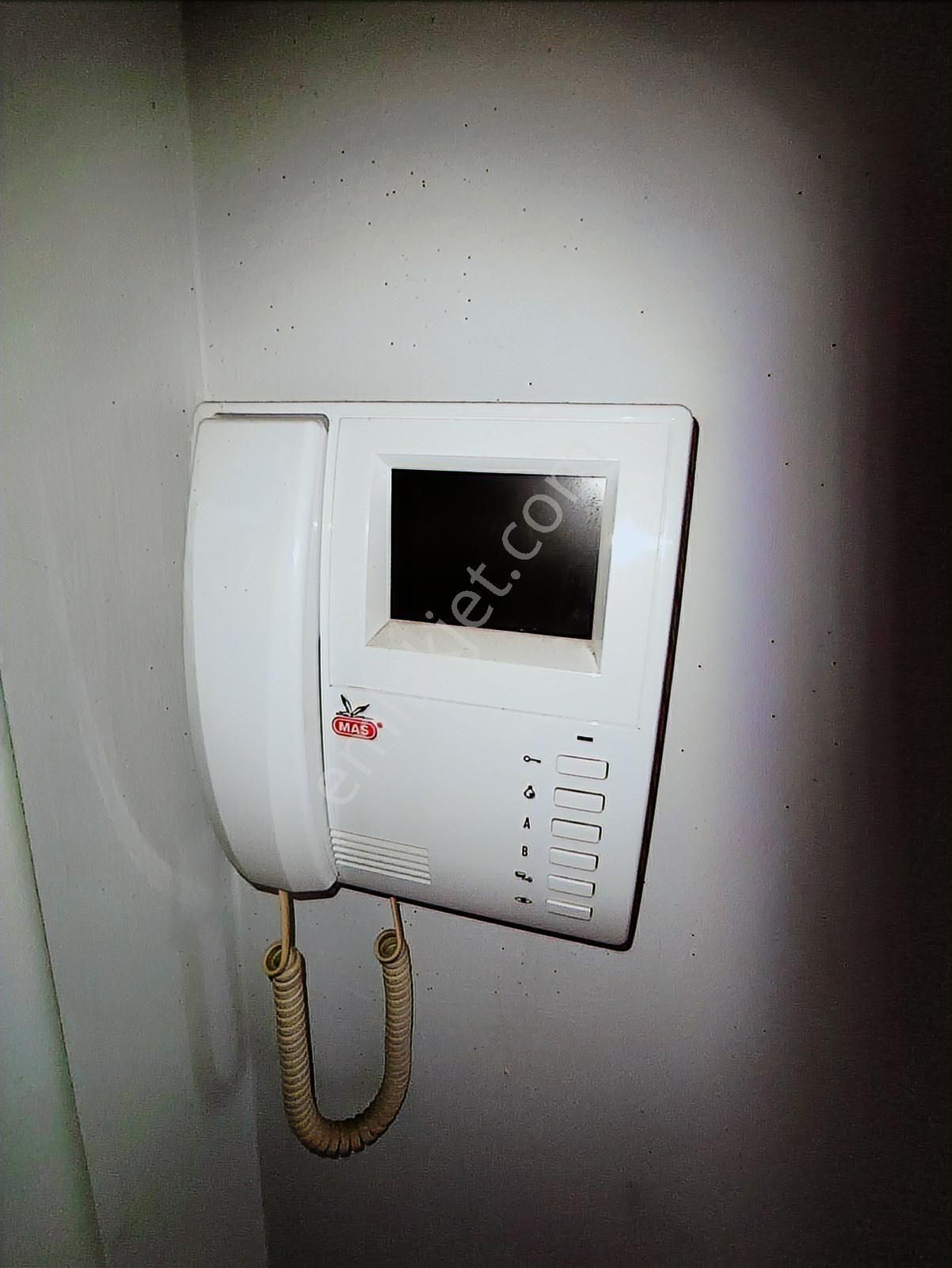 Güncel Acil Satılık Site İçinde Eşyalı Satılık 1+1 Ara Kat Acil Kelepir Daire - Görsel 13