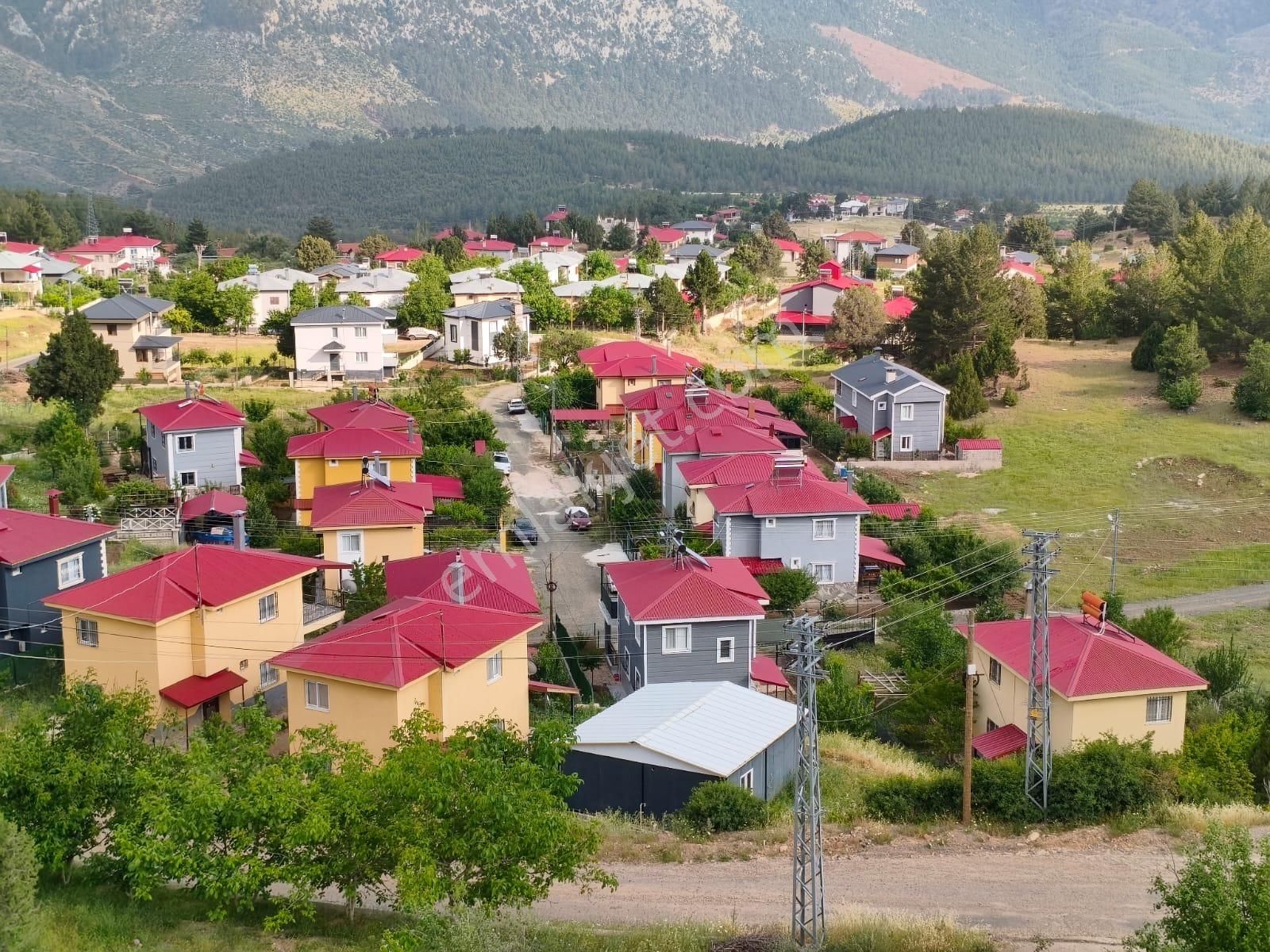 Pozantı Kar Emlaktan Alpu Yaylası Radar Yolunda Doğa Manzaralı İmralı İfrazlı 400 M2 Satılık Arsa - Görsel 18