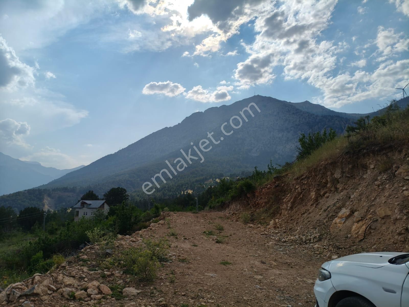 Pozantı Kar Emlaktan Alpu Yaylası Radar Yolunda Doğa Manzaralı İmralı İfrazlı 400 M2 Satılık Arsa - Görsel 24