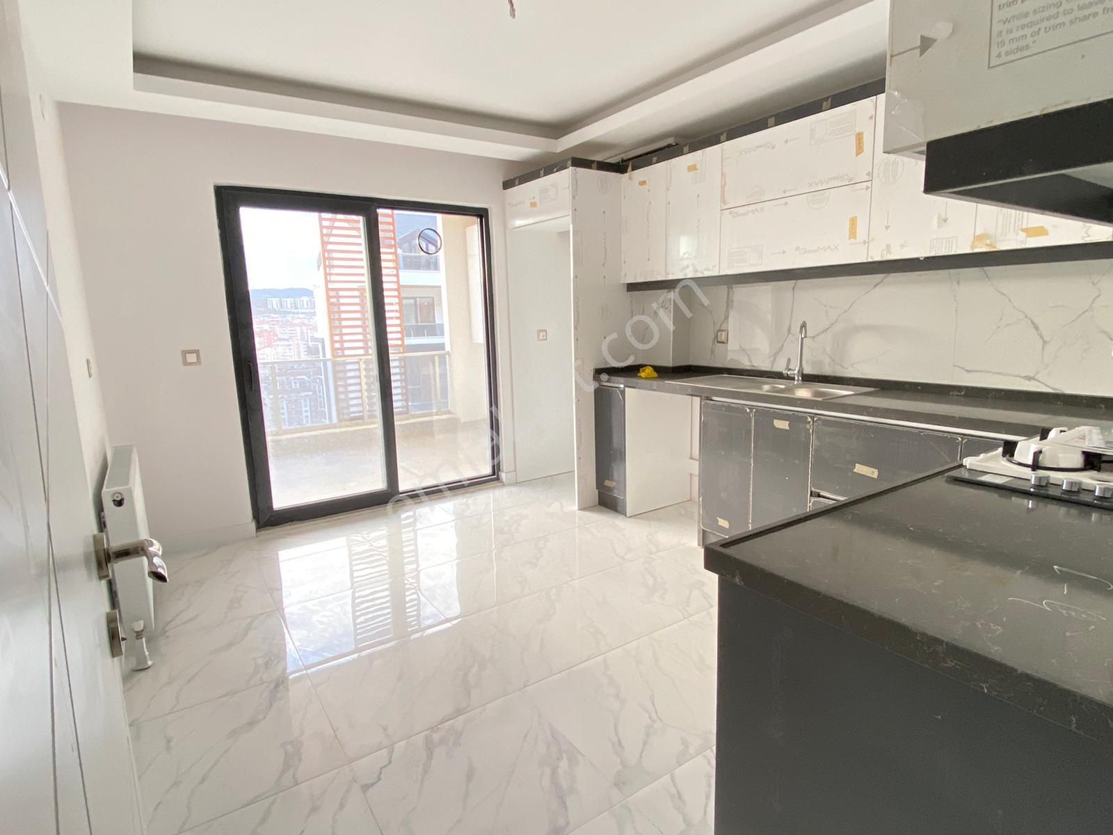 Mudanya Burgaz Mah.de Satılık Dubleks Daire 5+1 Konforlu Lüks Site İçi Deniz Görür 5 Yıllık 4. Kat - Görsel 26