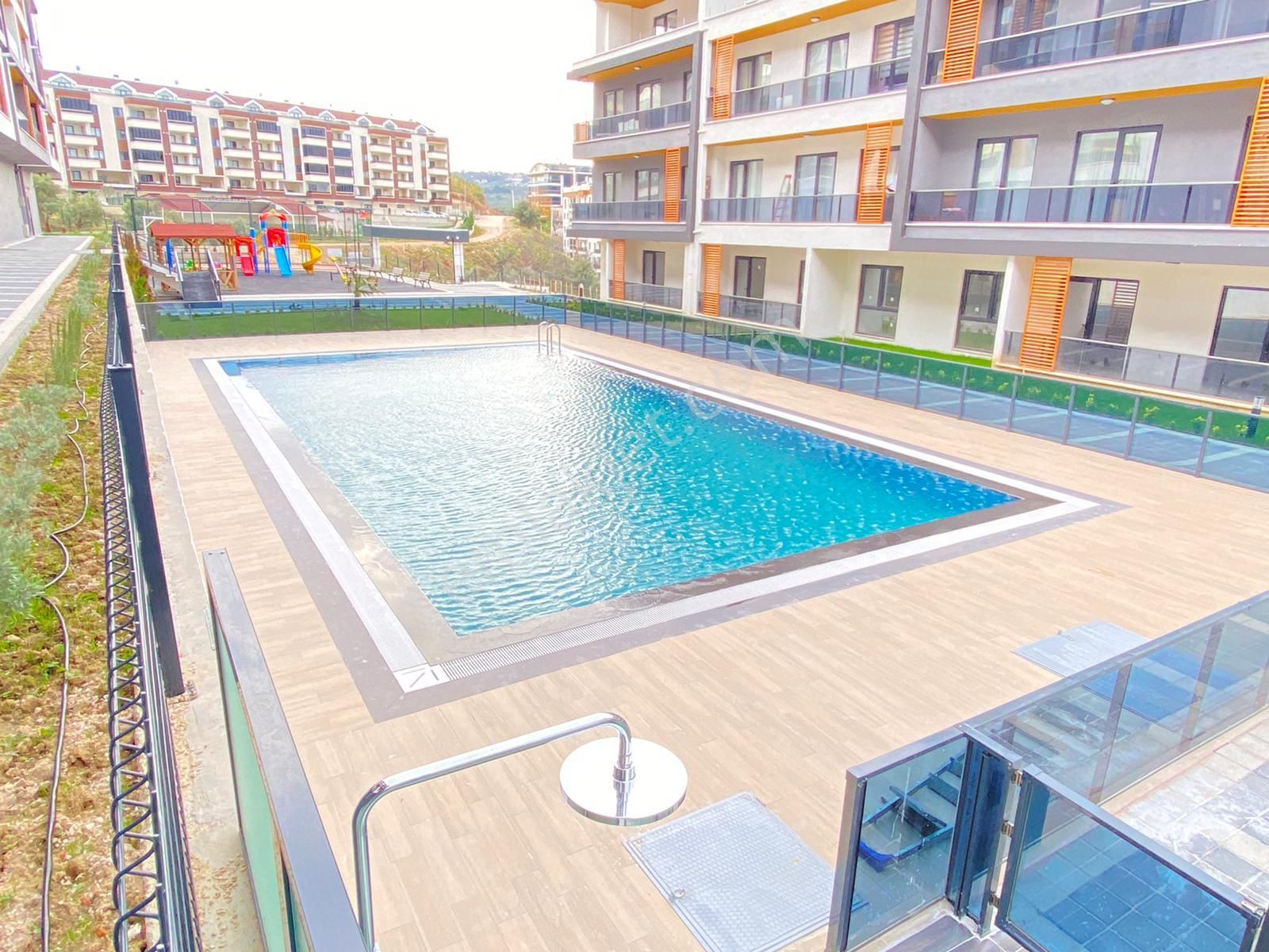 Mudanya Burgaz Mah.de Satılık Dubleks Daire 5+1 Konforlu Lüks Site İçi Deniz Görür 5 Yıllık 4. Kat - Görsel 10