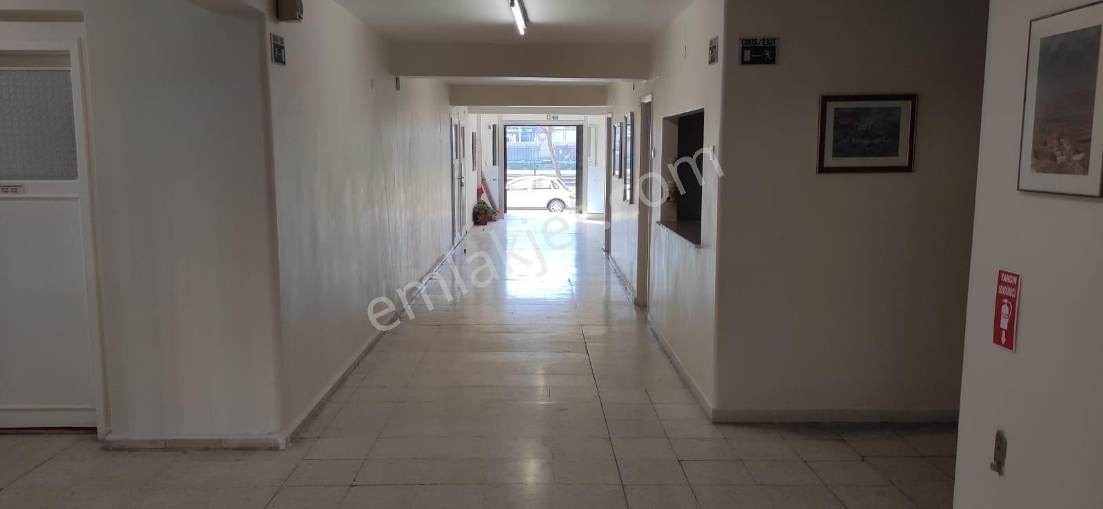 Ofis-istasyon Caddesinde,tapuda Dershane(ticari)kayıtlı Zemin Kat - Görsel 4