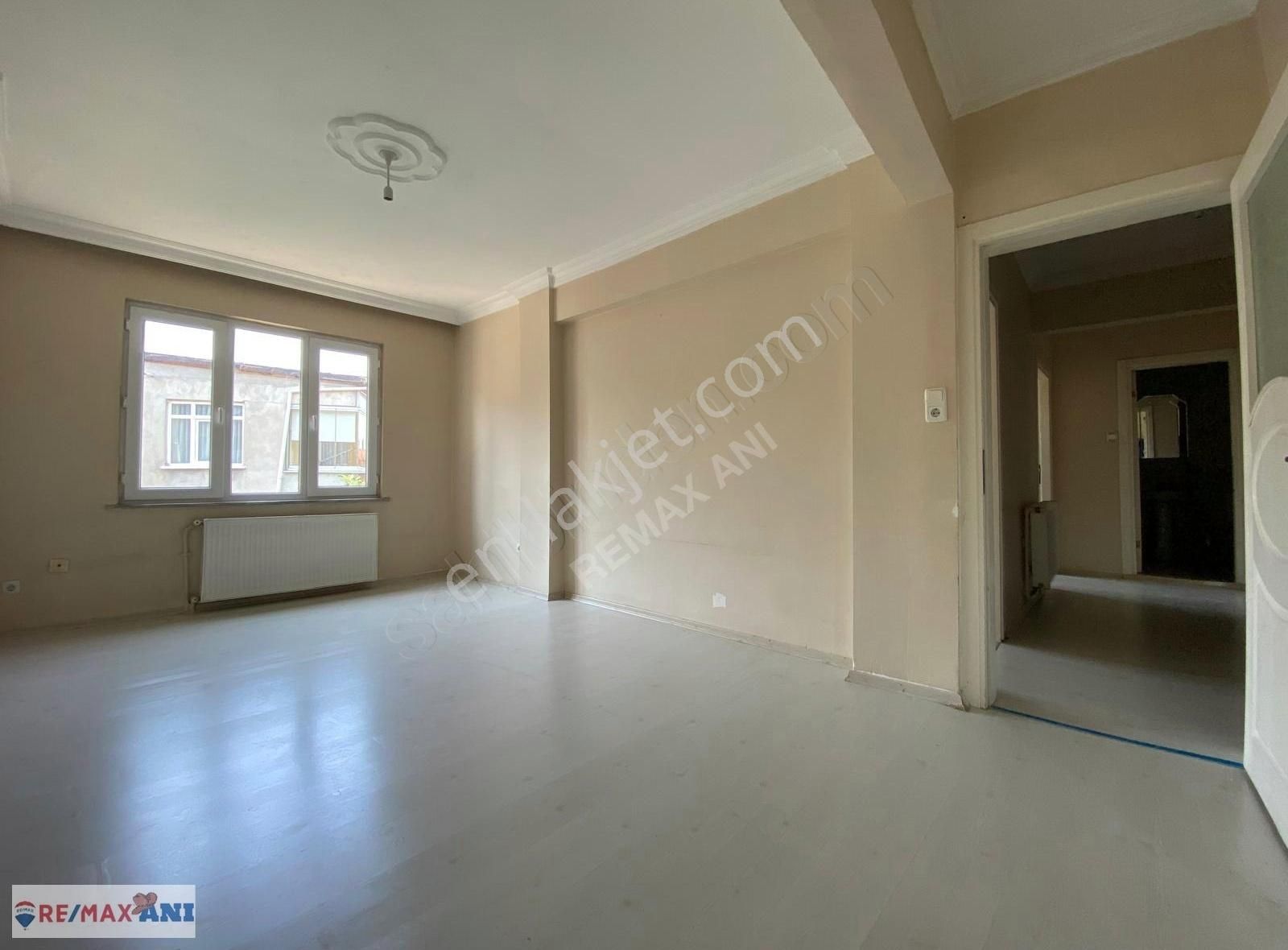 Remax Anı 'dan Güzeltepe Mahallesi 'nde 2+1 Kiralık Daire