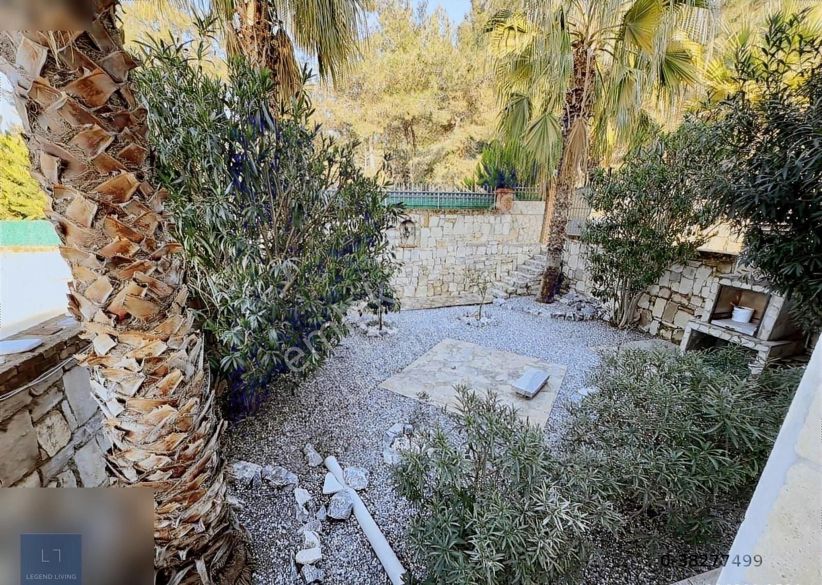 Kuşadası Soğucak'ta Satılık Müstakil Villa