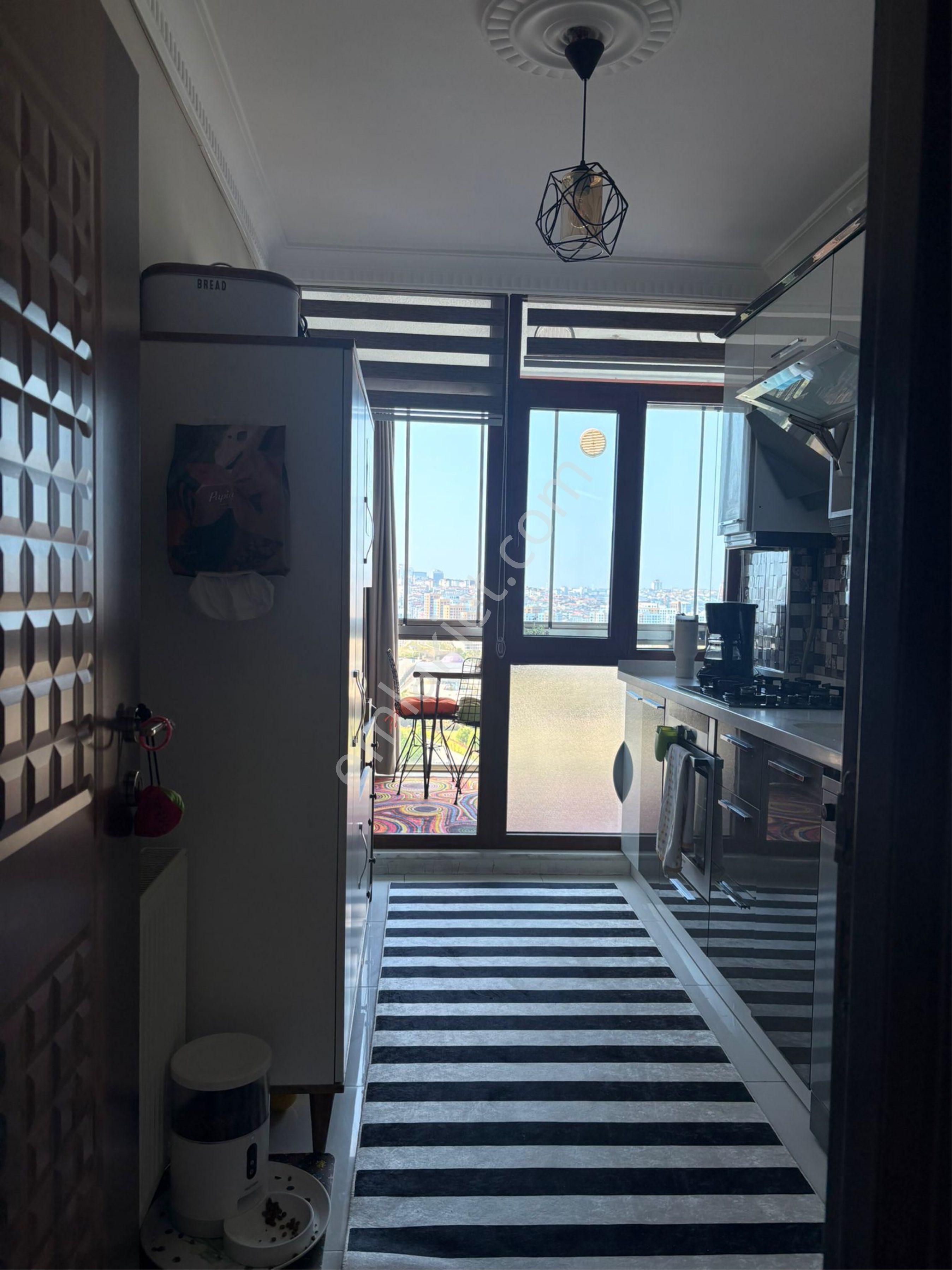 Çok Şık Bir Sitede Satılık 2+1 Çok Şık Daire - Görsel 21
