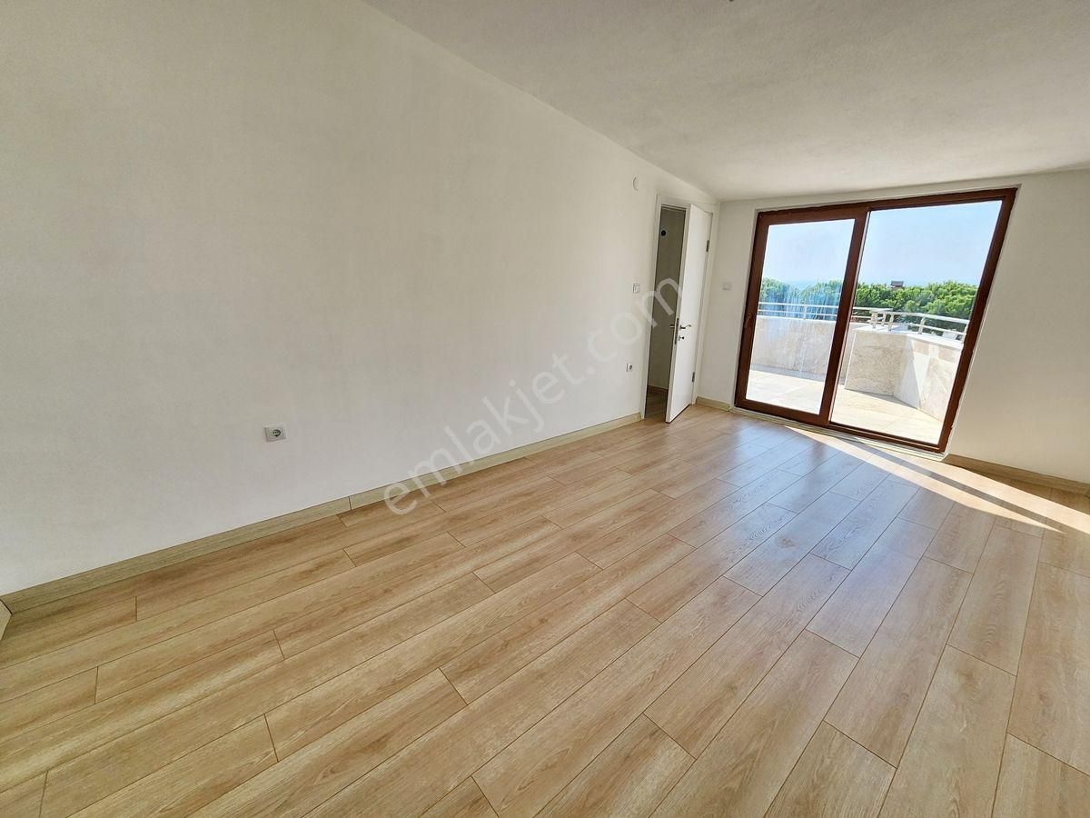 Küçükkuyu Mıhlı Satılık Dubleks Daire / Deniz Manzaralı / Denize Yakın - Görsel 26