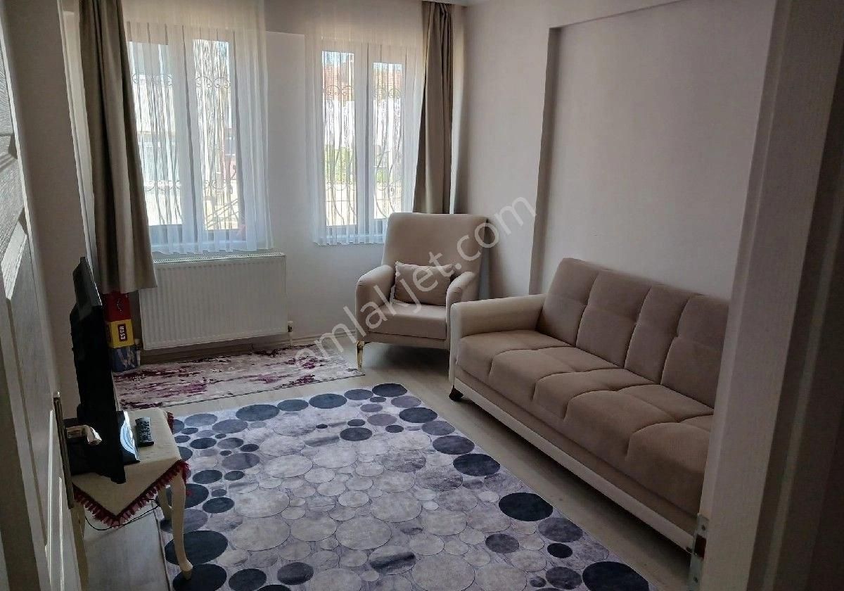 Tekirdağ Çarşı Merkezde 2+1 Eşyalı Kiralık Daire