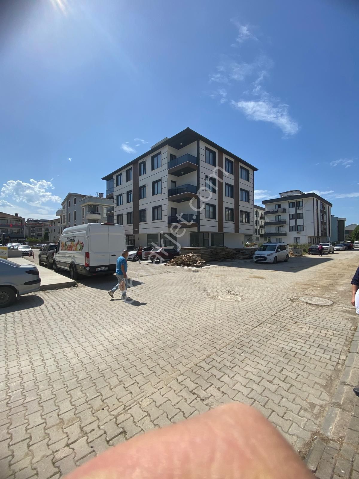 Alya Emlaktan Satılık Daire 3+1