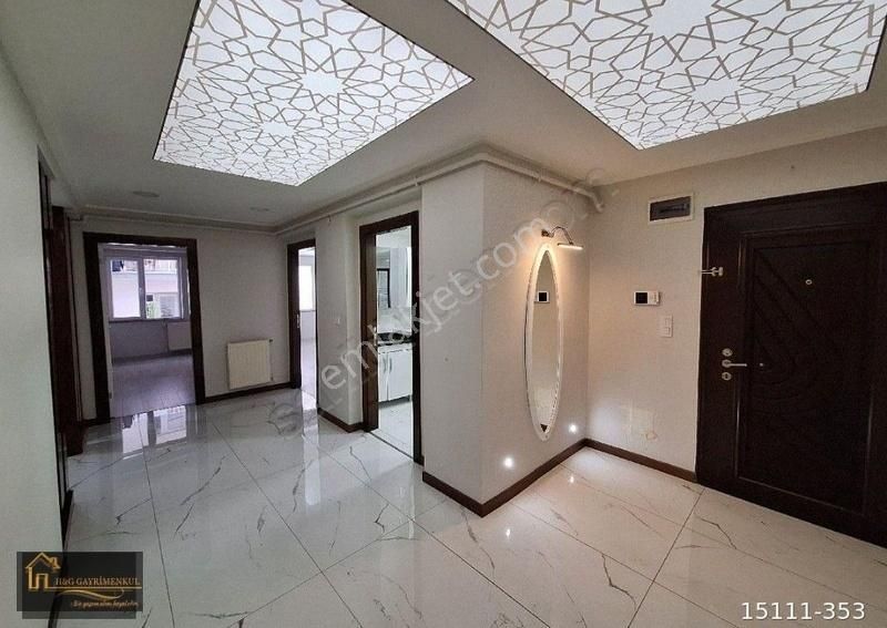 "hg Gayrimenkulden"nakış Sokakta 2+1+2 Ebevyn Banyolu 90m2 Yapl