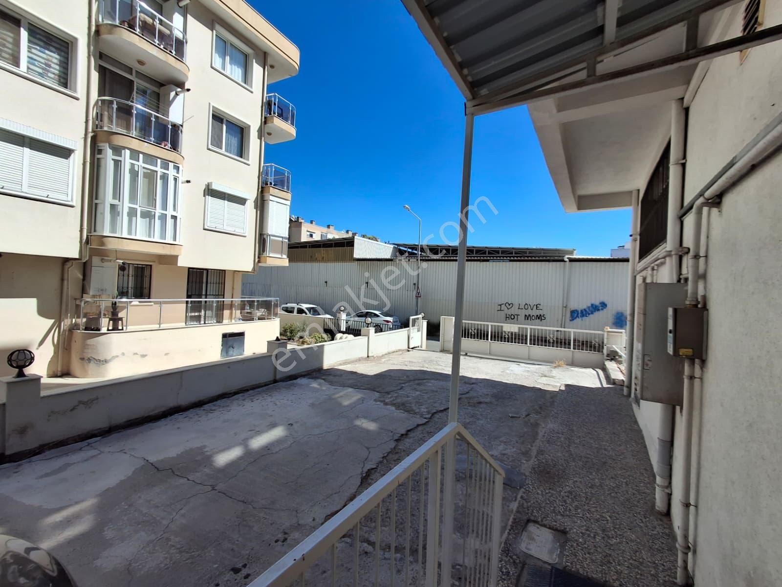 Çiğli Yenimahalle Mahallesi Kiralık 4+1 Daire - Görsel 23