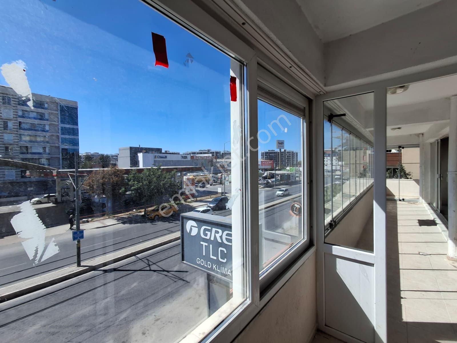 Çiğli Yenimahalle Mahallesi Kiralık 4+1 Daire - Görsel 4