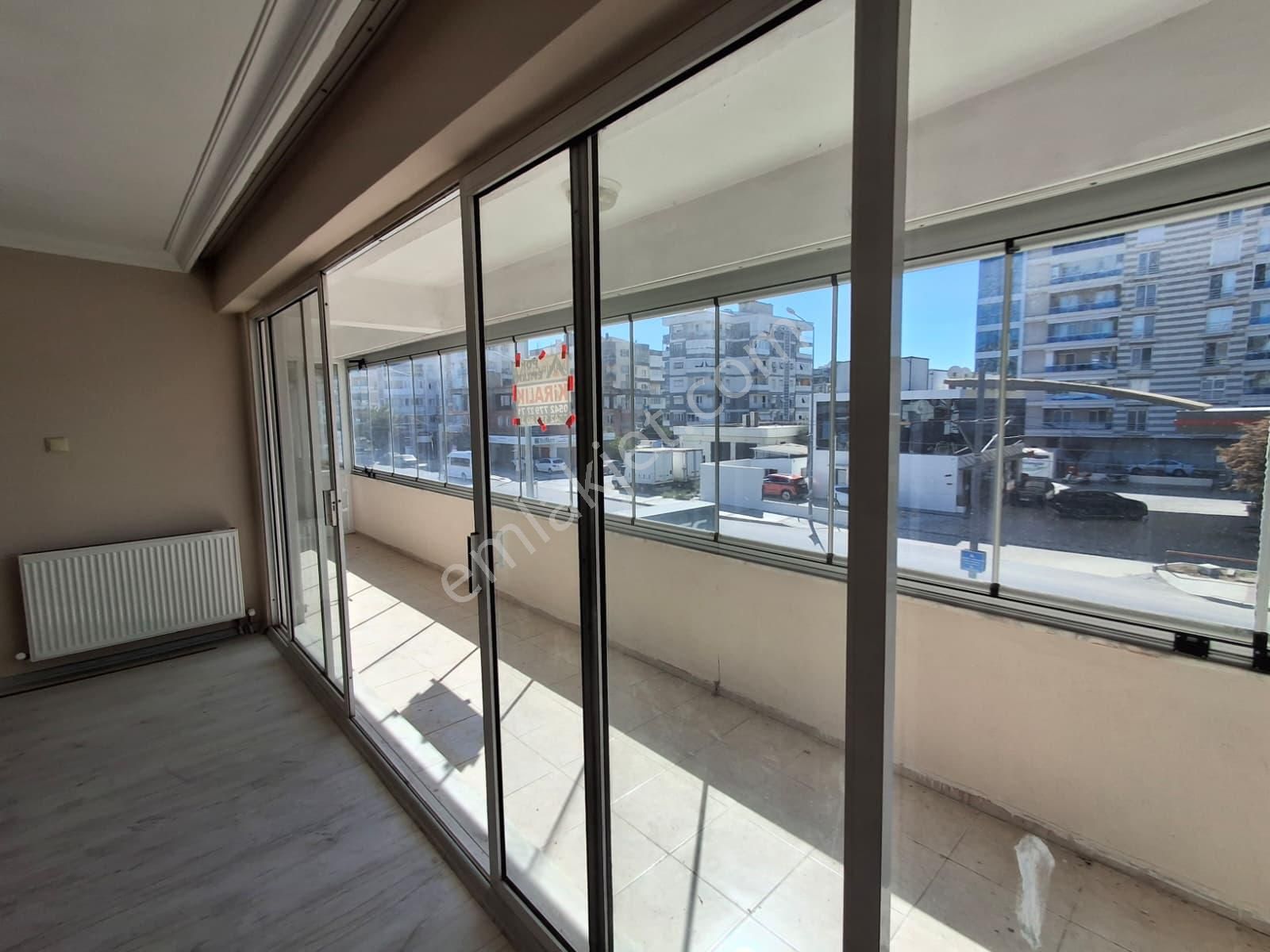 Çiğli Yenimahalle Mahallesi Kiralık 4+1 Daire - Görsel 2