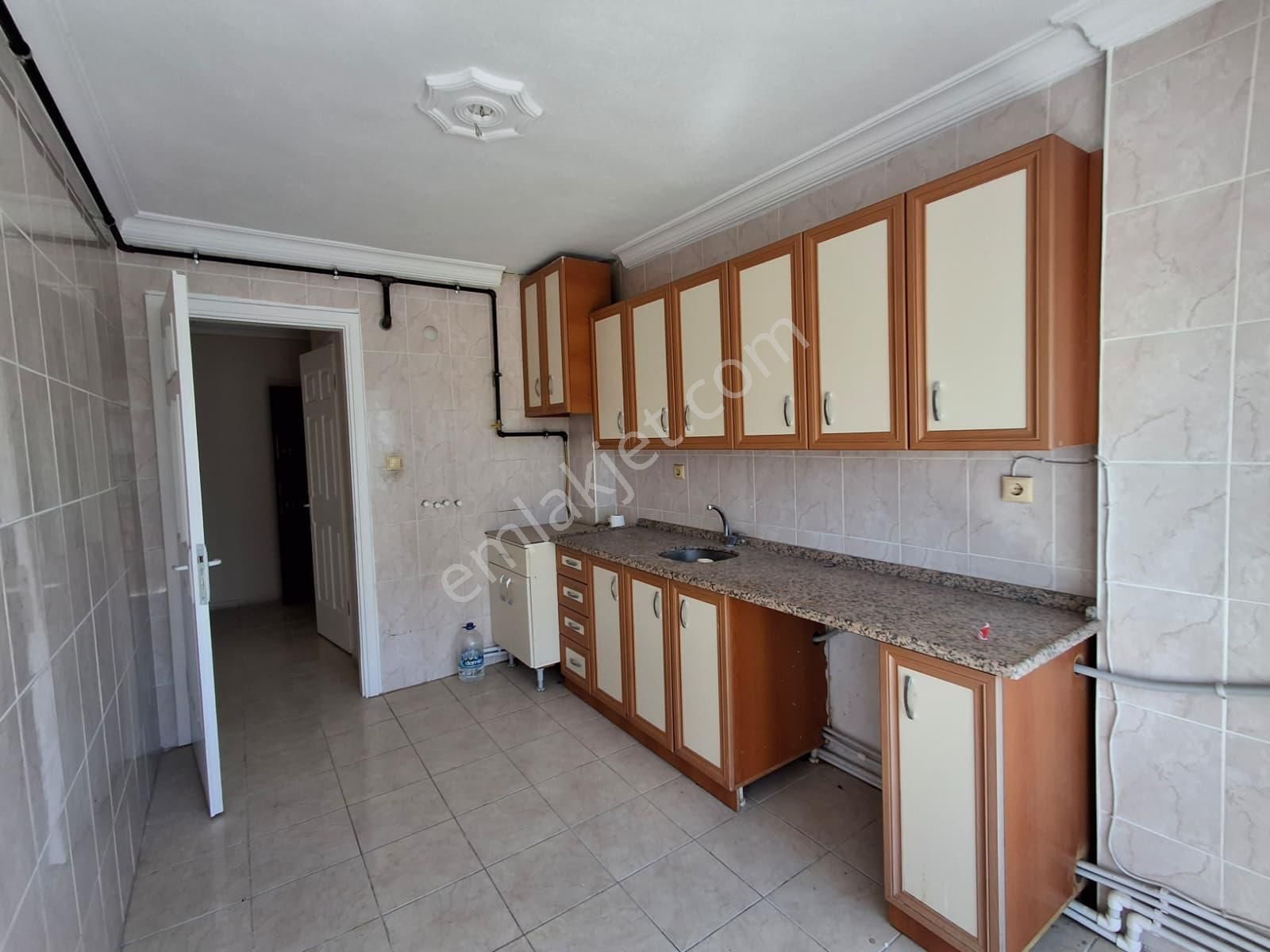 Çiğli Yenimahalle Mahallesi Kiralık 4+1 Daire - Görsel 7