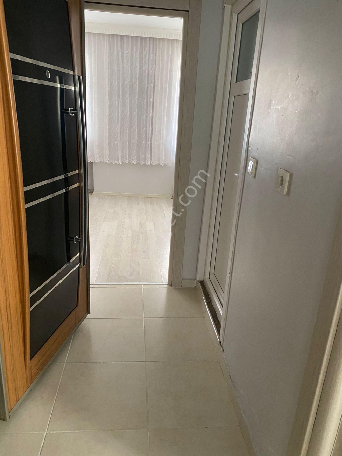 Güvercintepe Mahallesi'nde 1+1 Yüksek Giriş Satılık - Görsel 3