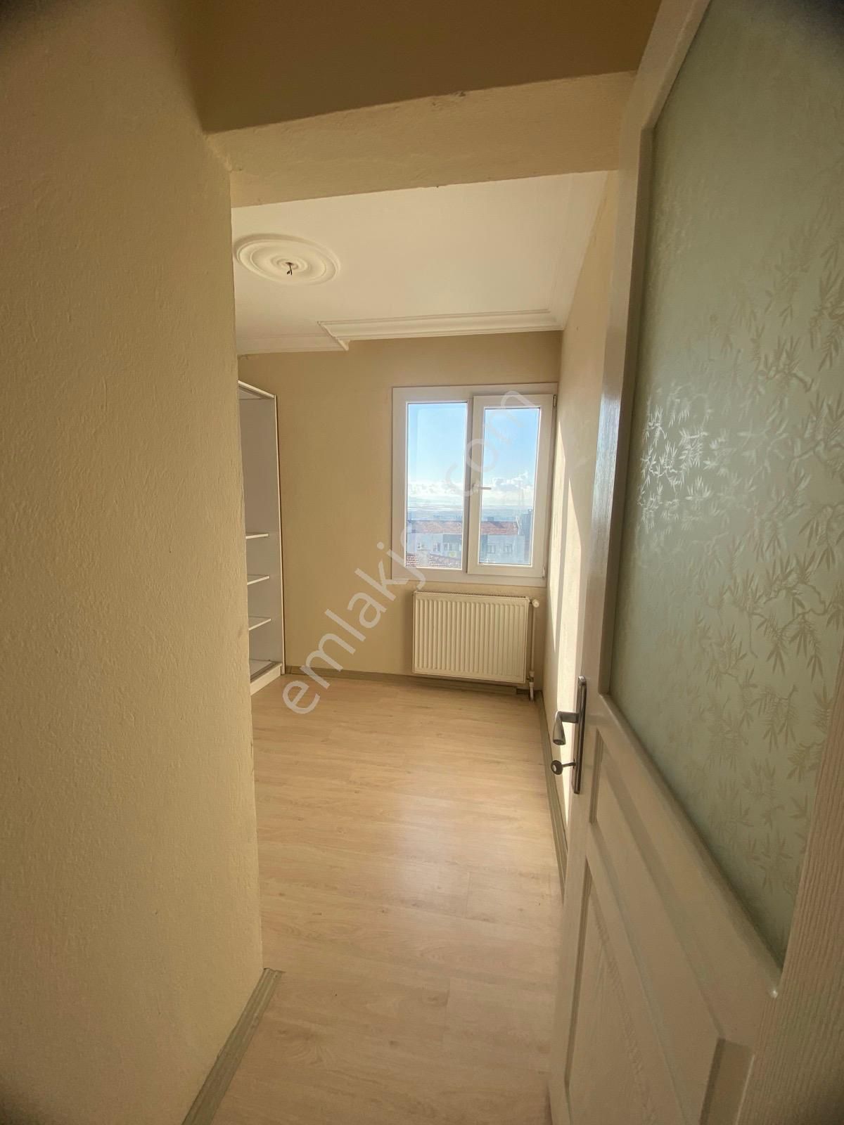 Çiğli De Kiralık Doğalgazlı Otoparklı 3+1 - Görsel 15