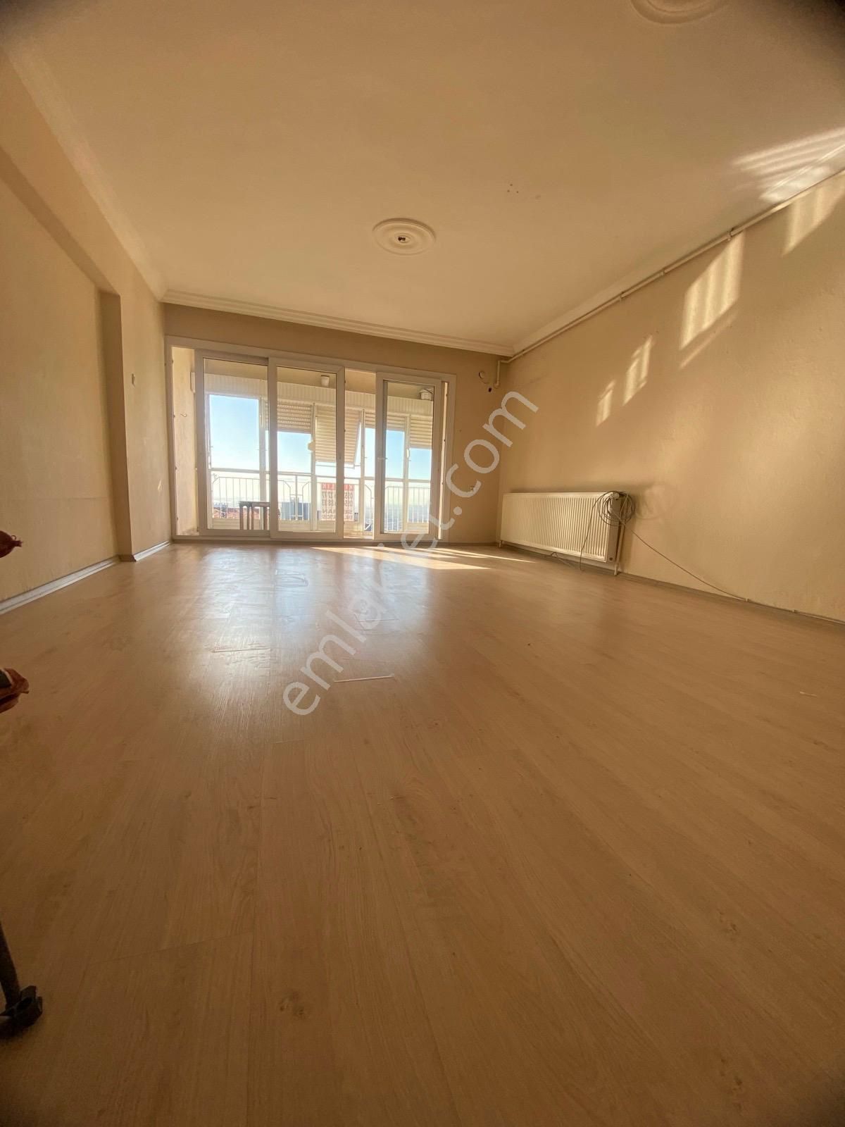 Çiğli De Kiralık Doğalgazlı Otoparklı 3+1 - Görsel 4