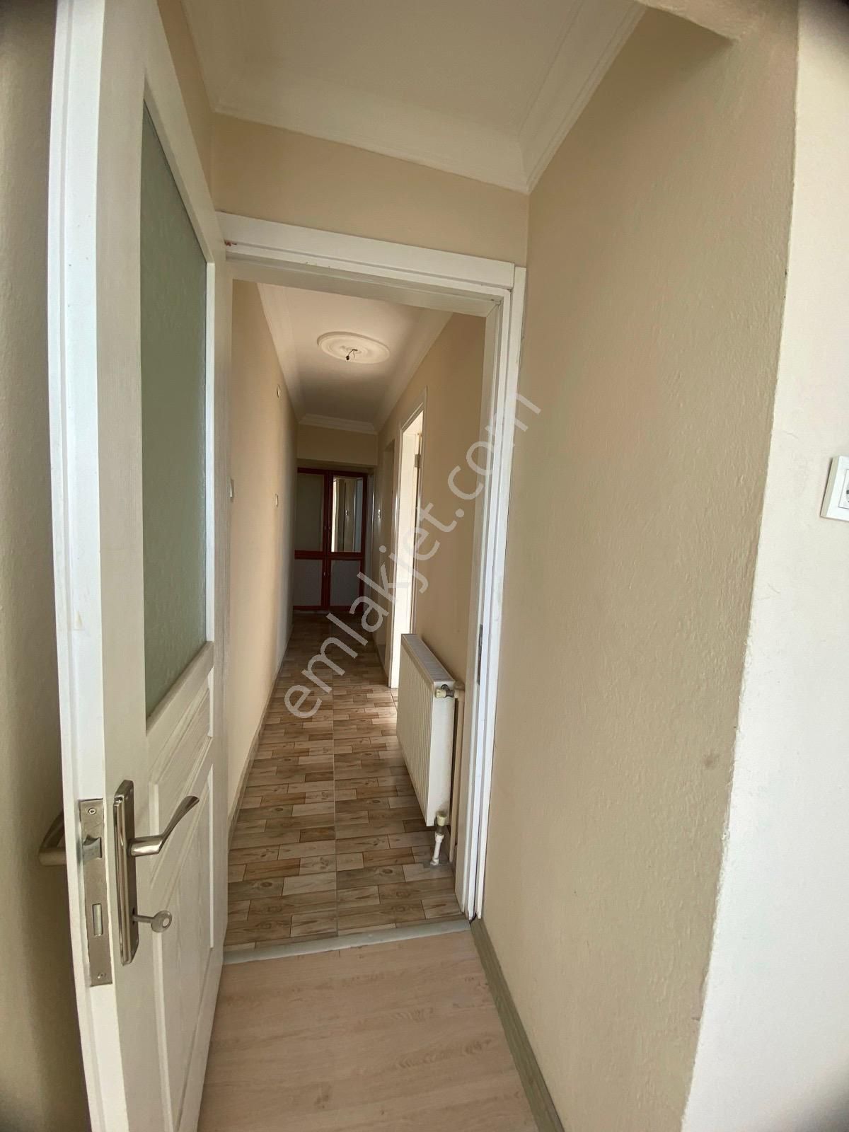 Çiğli De Kiralık Doğalgazlı Otoparklı 3+1 - Görsel 17