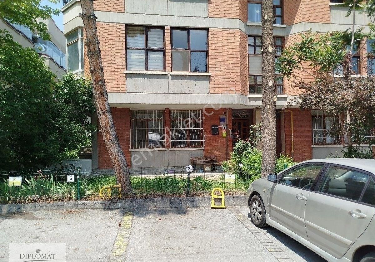 Gop Mahatma Gandhi Cad. 3+1ters Dubleks İş Yerine De