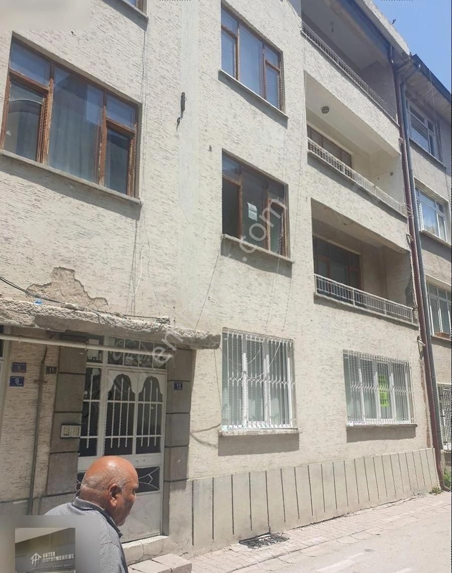 Karatay Şems-i Tebrizi Mah. Geniş 3+1 Satılık Daire
