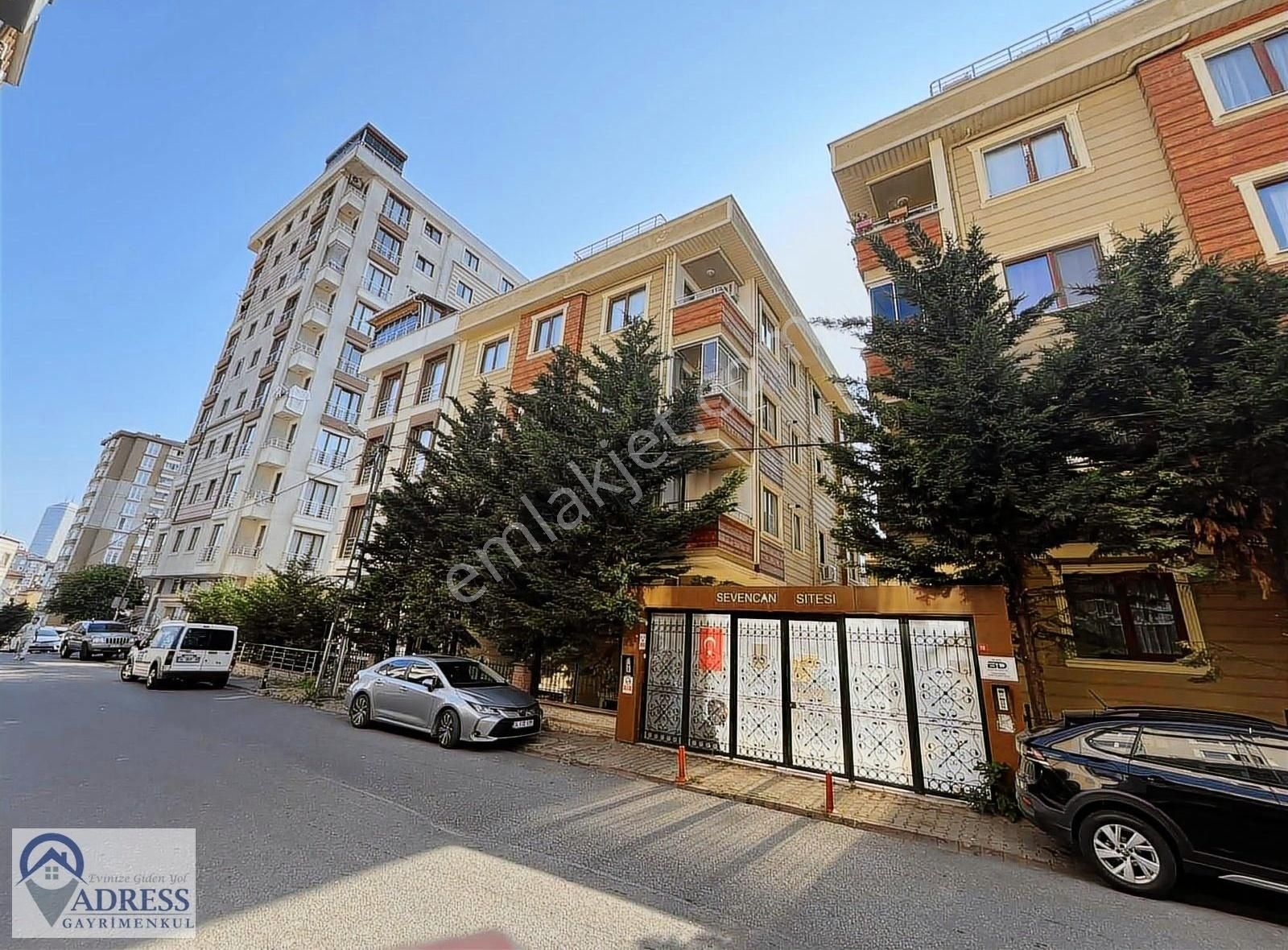 Çakmak Mahllesinde Site İçi Satılık 4+1 Dubleks Daire