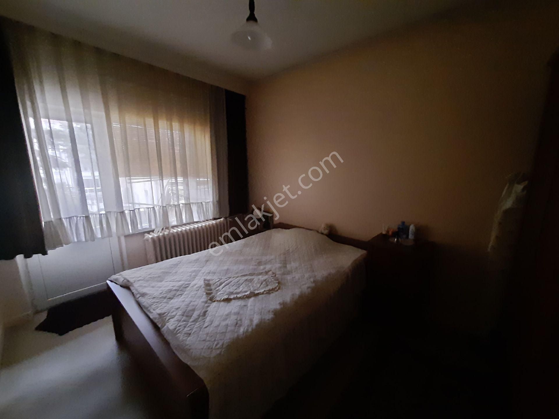 Asemlak'tan Vişnelik Mh.de Çift Balkonlu Kiralık Asansörsüz 2+1 Daire - Görsel 18