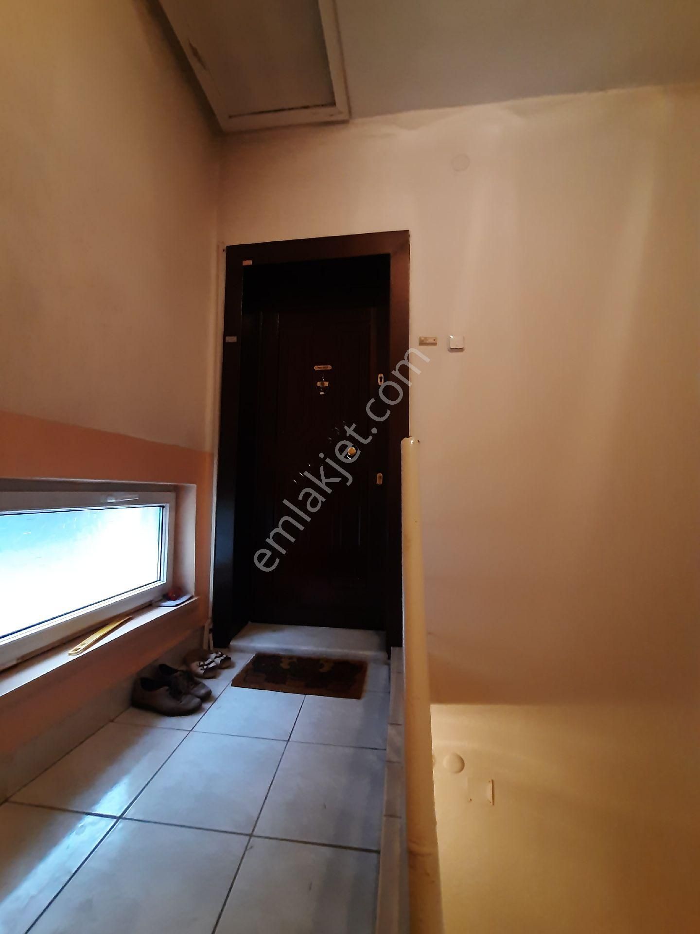 Asemlak'tan Vişnelik Mh.de Çift Balkonlu Kiralık Asansörsüz 2+1 Daire - Görsel 6