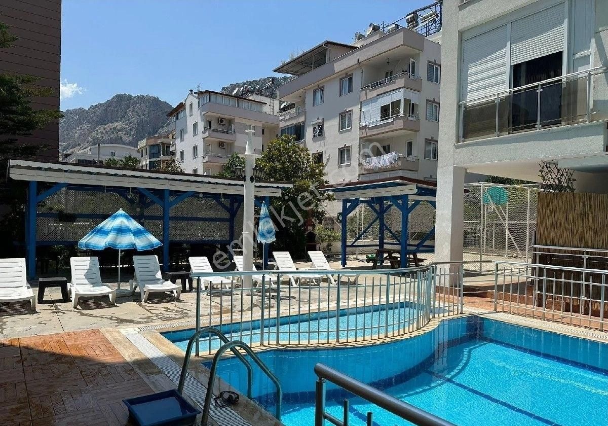 Konyaaltı Hurmada Havuzlu Site İçinde 2+1 Satılık Daire