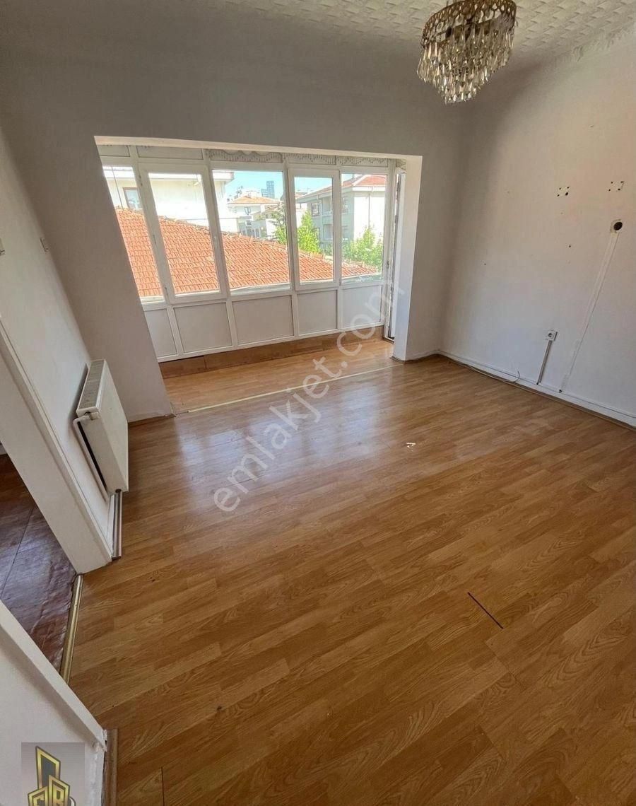 Aydınlıkevler 2+1 (3+1den Çevirme) Amerikan Mutfak Üst Kat Kiralık Daire