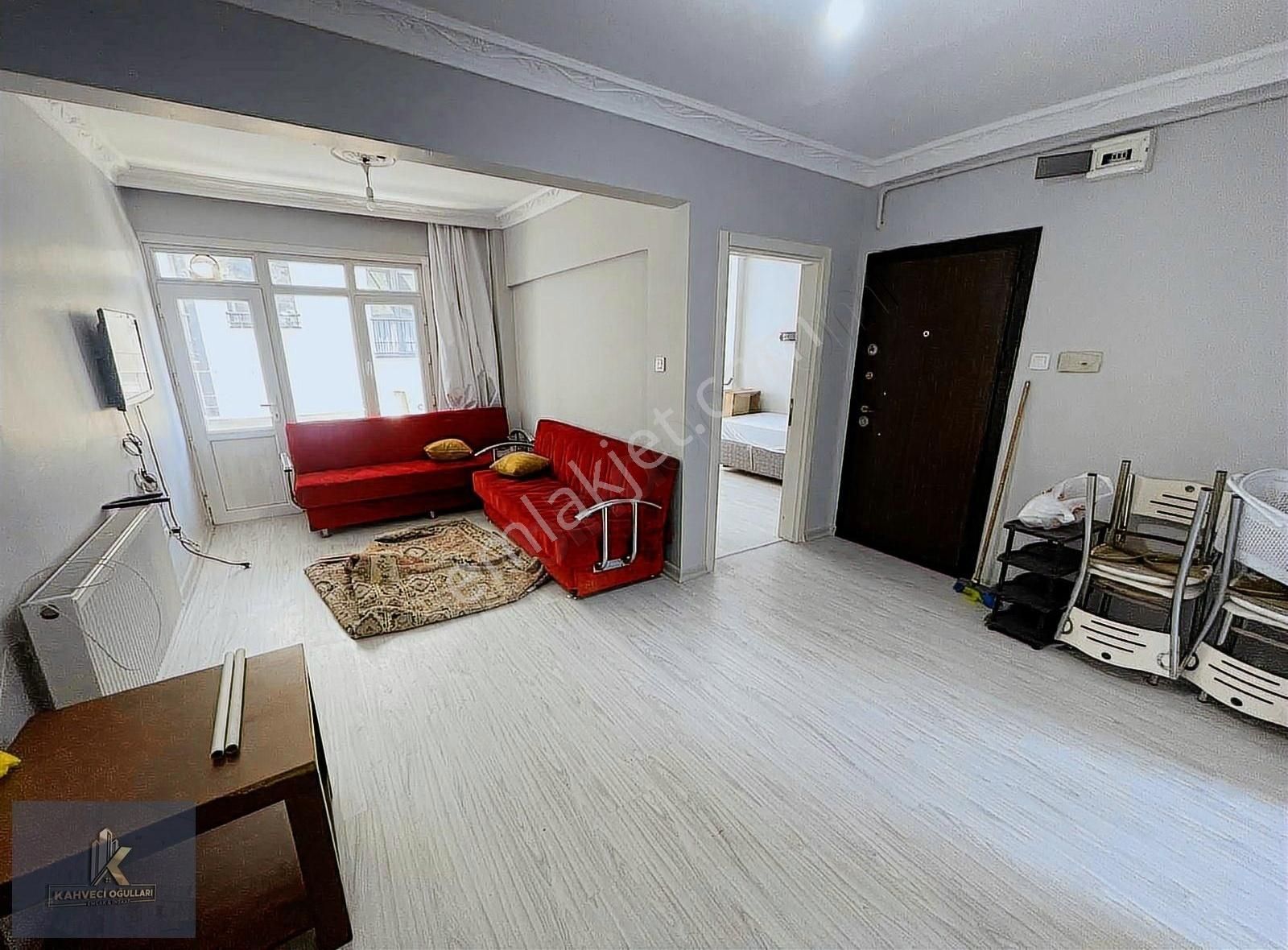 Kahveci Oğulları Emlak'tan Eşyalı Yenidoğan Mah. 2+1 80m2
