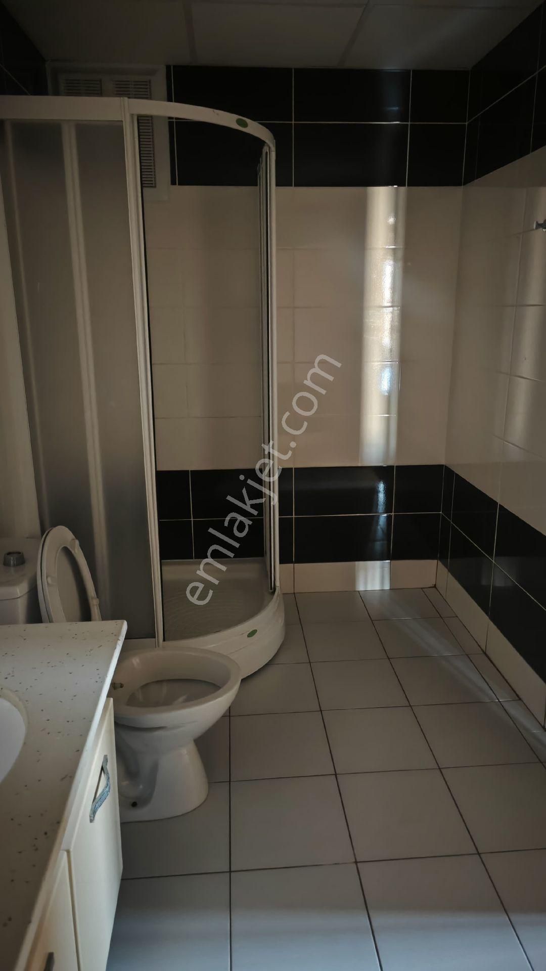 Stadyum Ve Barış Cd Yanında Site İçi 3+1 Lüks Daire - Görsel 15