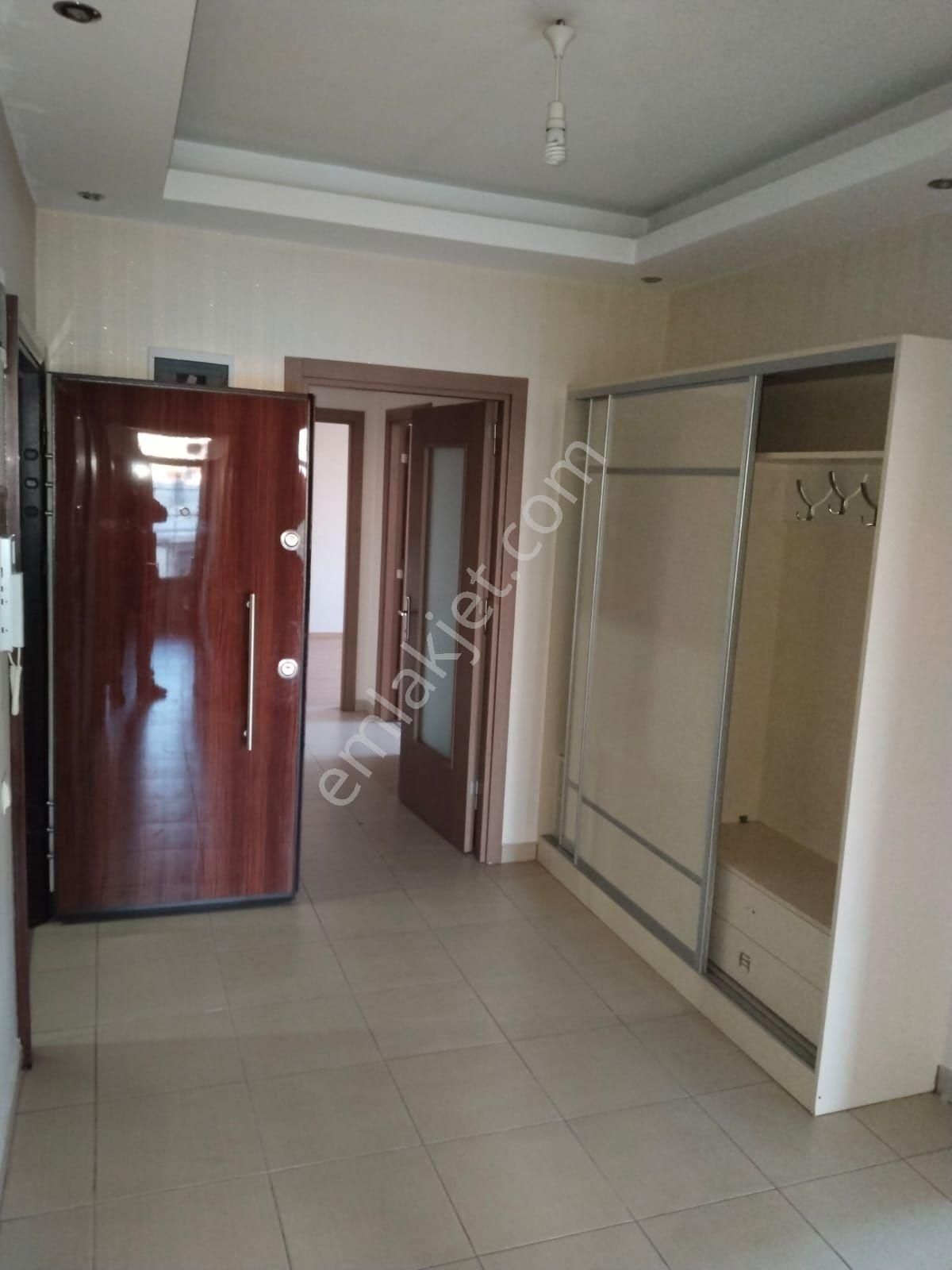 Stadyum Ve Barış Cd Yanında Site İçi 3+1 Lüks Daire - Görsel 6
