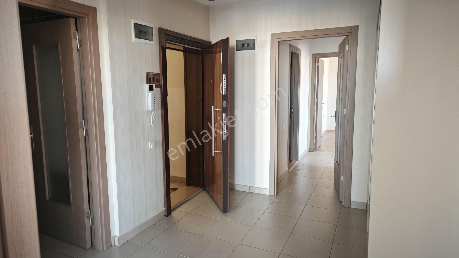 Stadyum Ve Barış Cd Yanında Site İçi 3+1 Lüks Daire - Görsel 20
