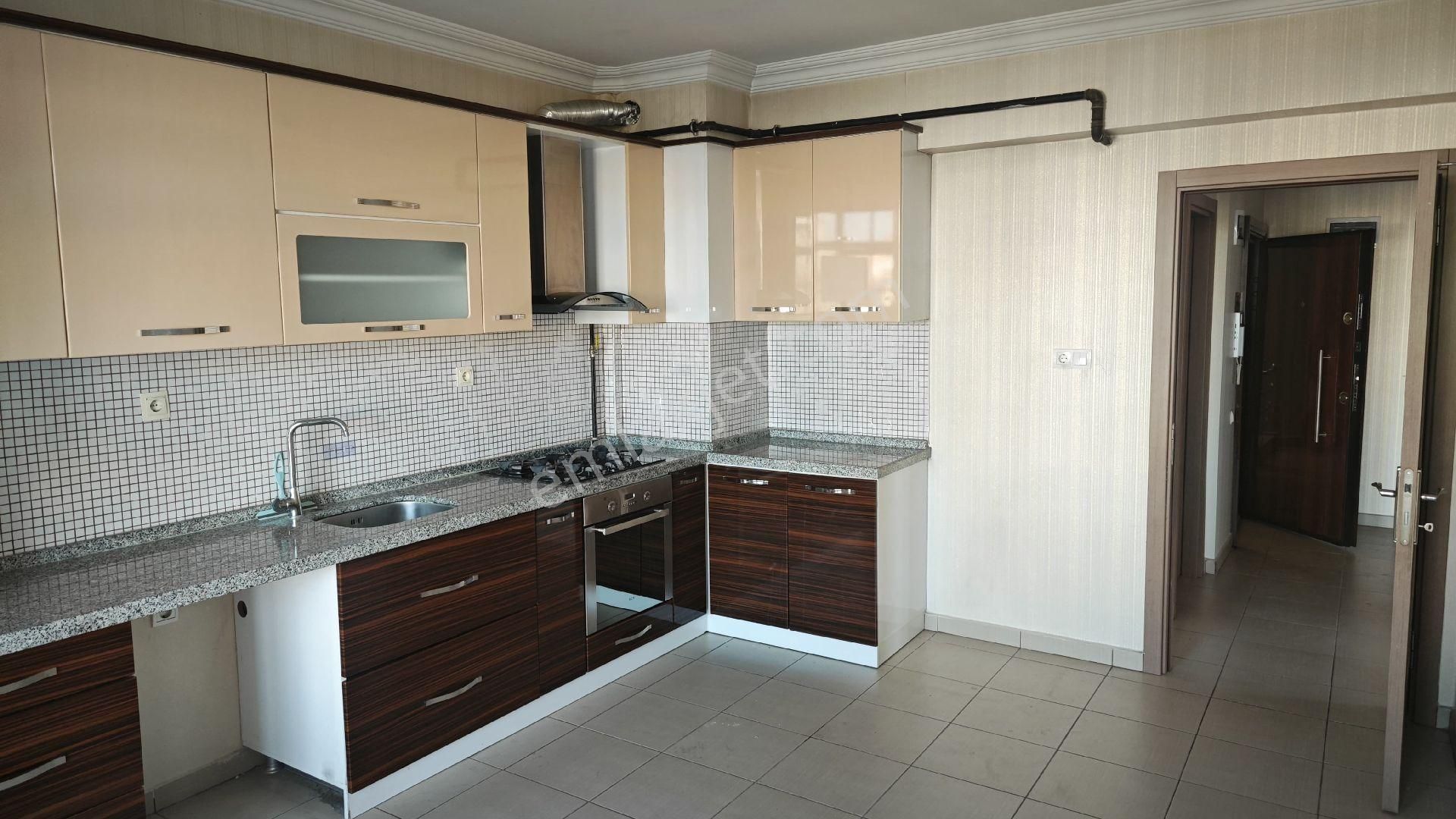 Stadyum Ve Barış Cd Yanında Site İçi 3+1 Lüks Daire - Görsel 33