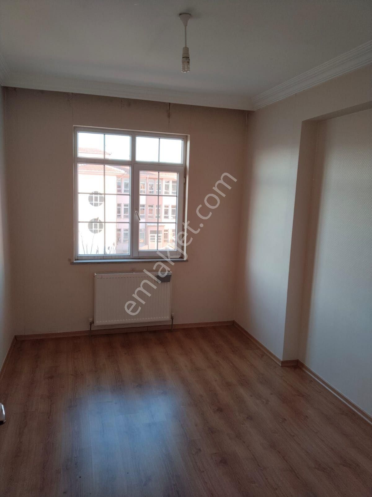 Stadyum Ve Barış Cd Yanında Site İçi 3+1 Lüks Daire - Görsel 26