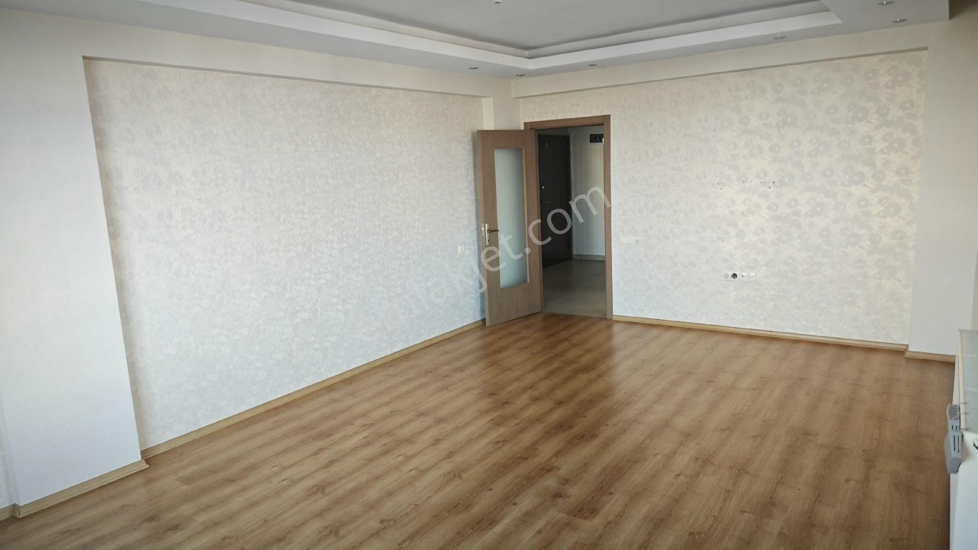 Stadyum Ve Barış Cd Yanında Site İçi 3+1 Lüks Daire - Görsel 12