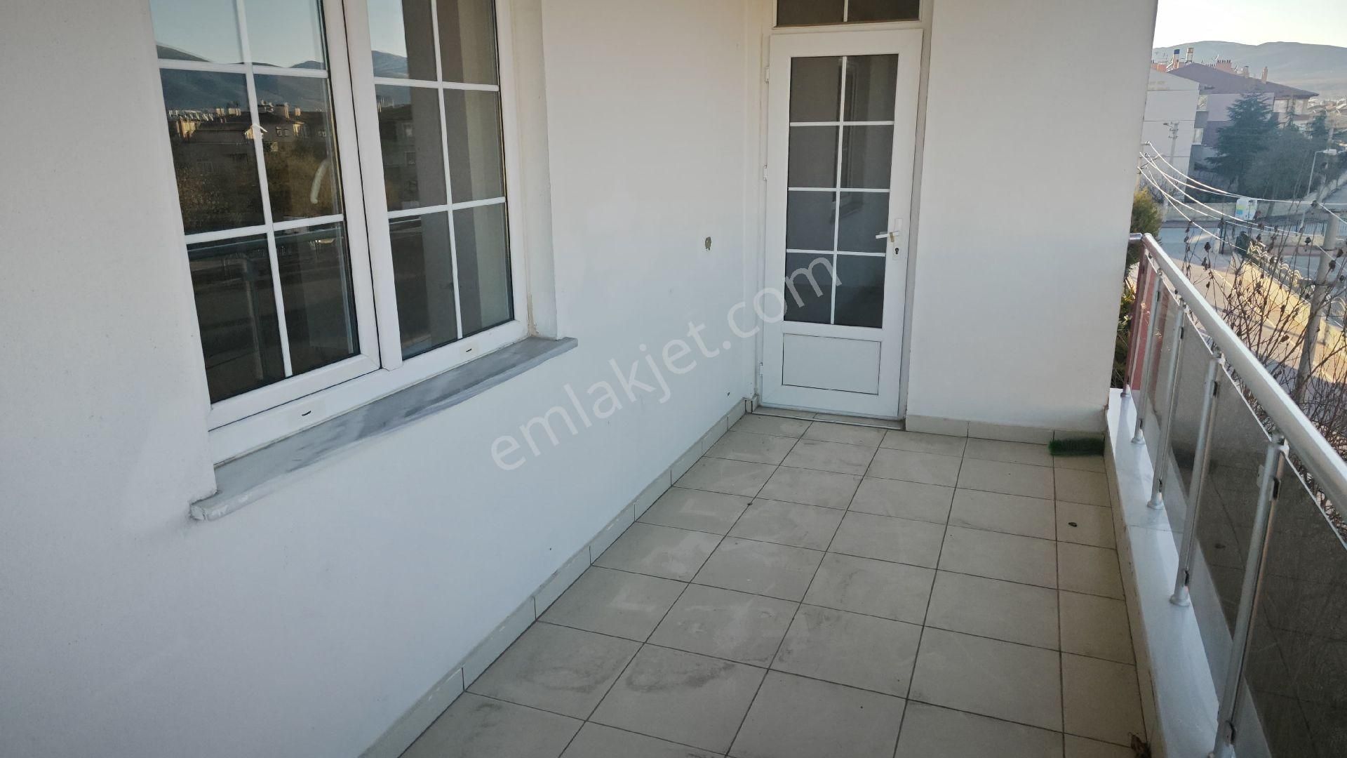 Stadyum Ve Barış Cd Yanında Site İçi 3+1 Lüks Daire - Görsel 10