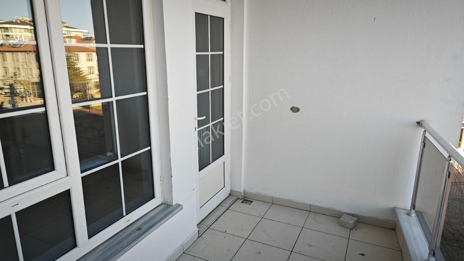 Stadyum Ve Barış Cd Yanında Site İçi 3+1 Lüks Daire - Görsel 34
