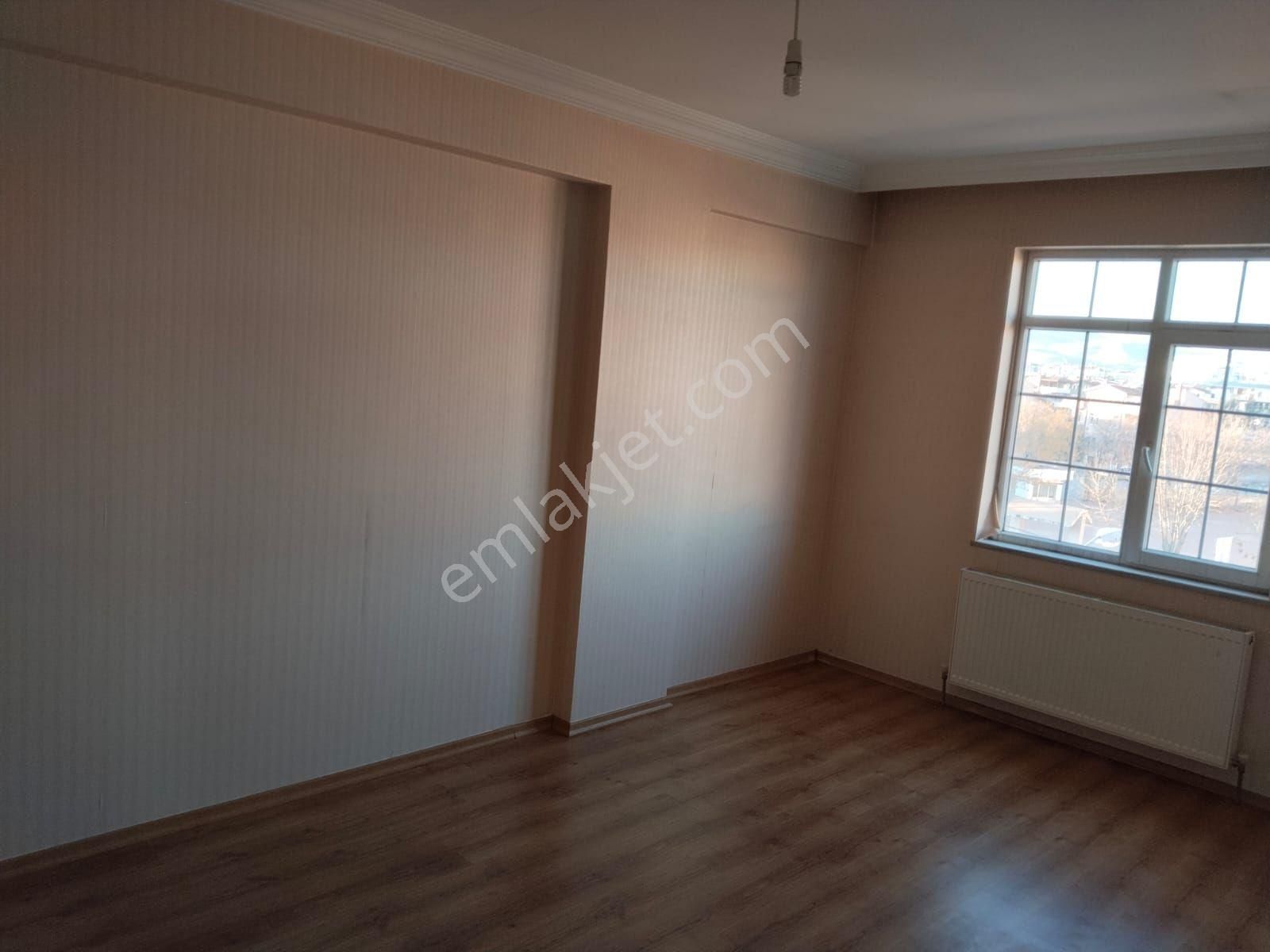 Stadyum Ve Barış Cd Yanında Site İçi 3+1 Lüks Daire - Görsel 16