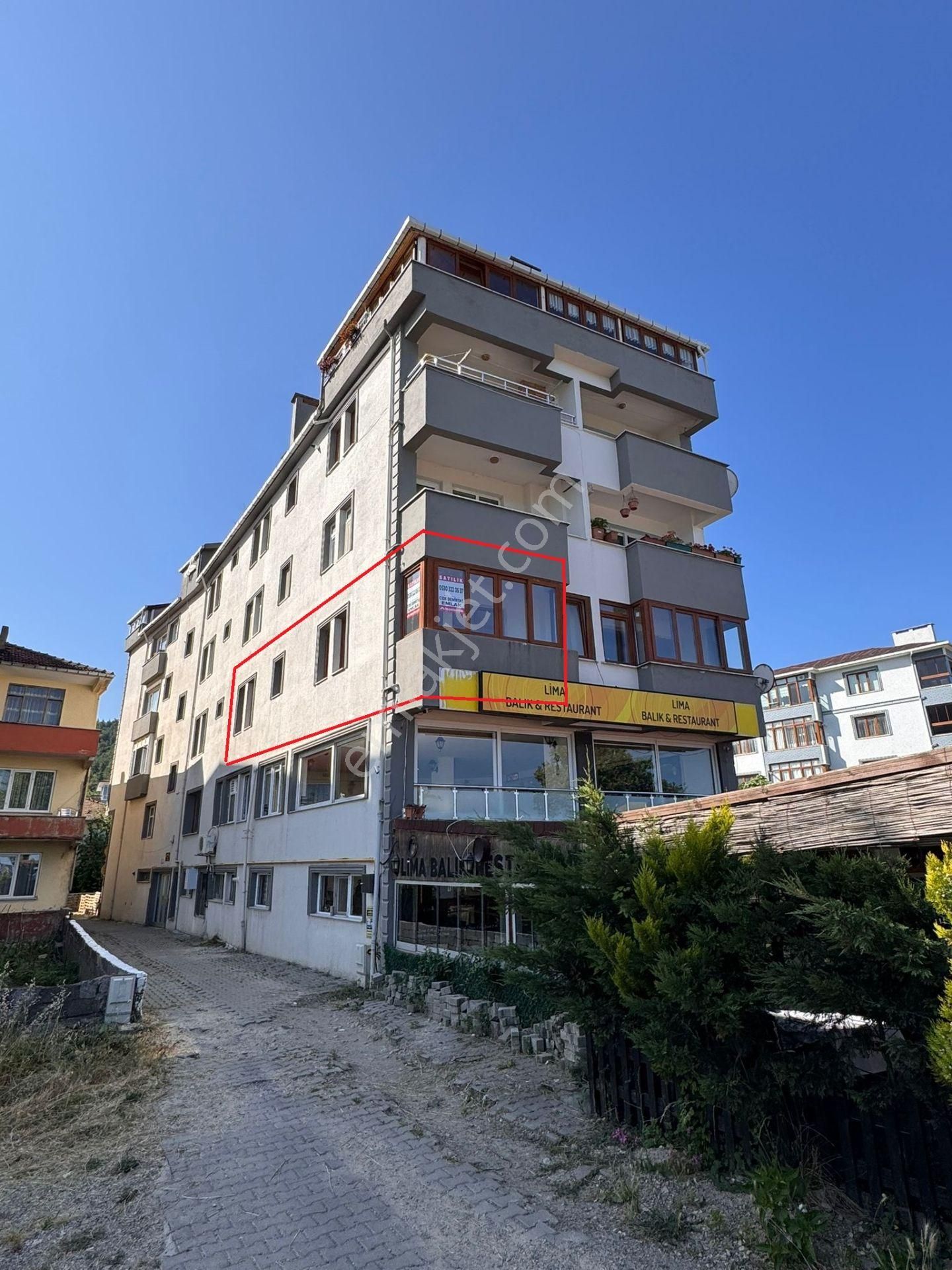 Cide Demirtaş Emlak Güvencesi İle Deniz Manzaralı Satılık 2+1