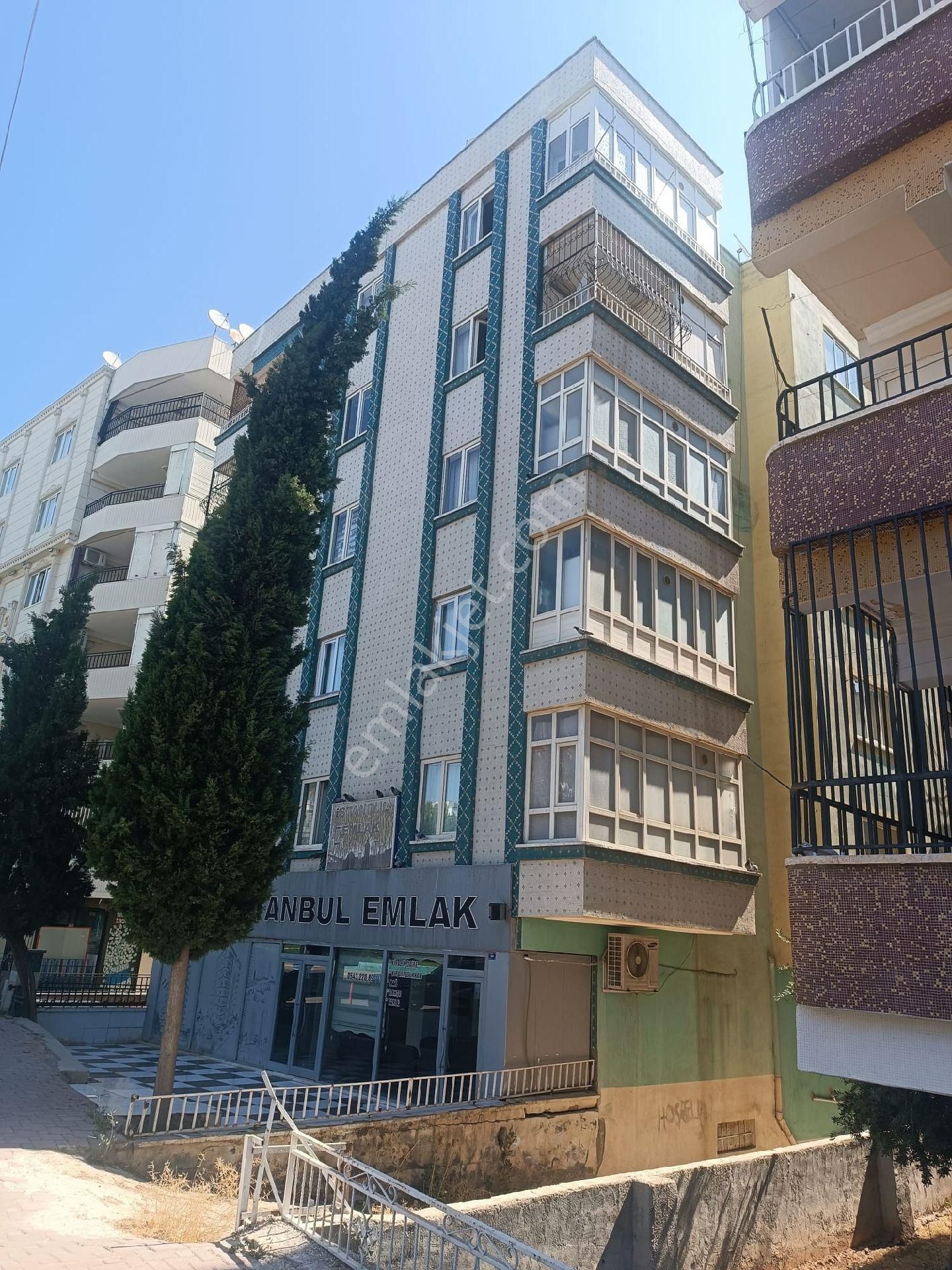 Mirza Emlak'tan Ertuğrul Gazi Mah. 3+1 Satılık Daire