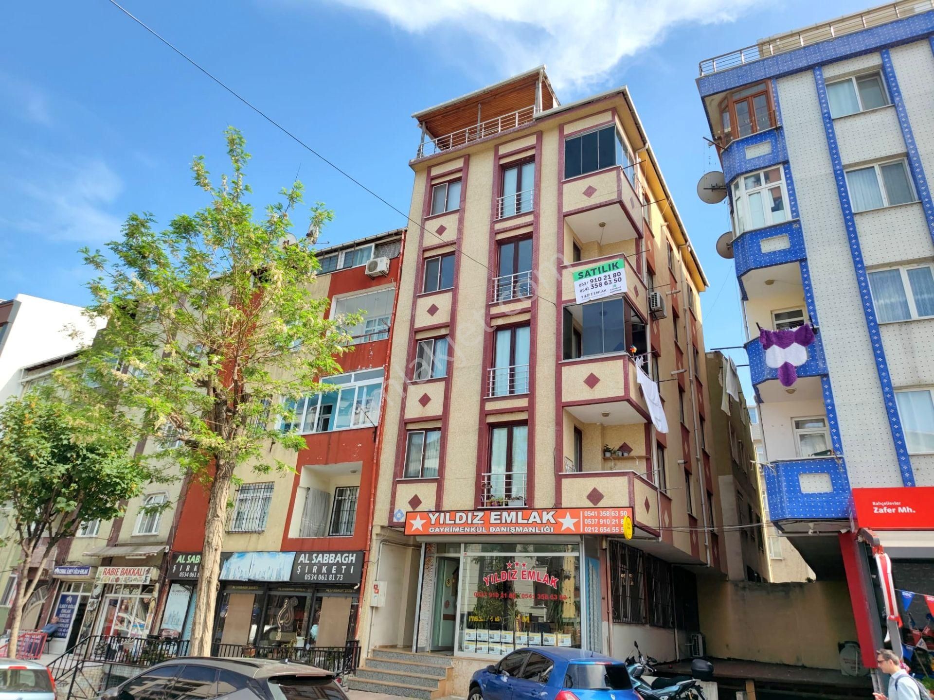 Necipfazıl Caddesi Üzerinde Önü Açık Ferah Kredili 2+1 Ara Kat Daire