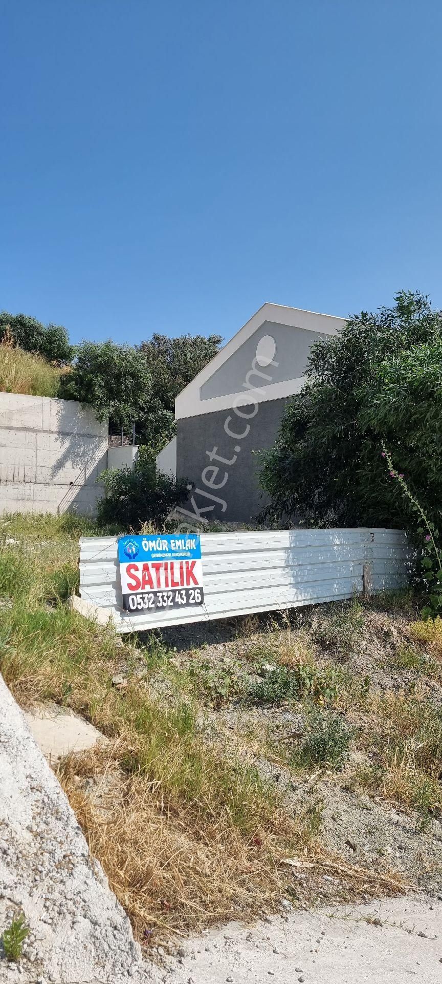 İzmir Seferihisar Ömür Beldesinde Müstakil Deniz Manzaralı Arsa