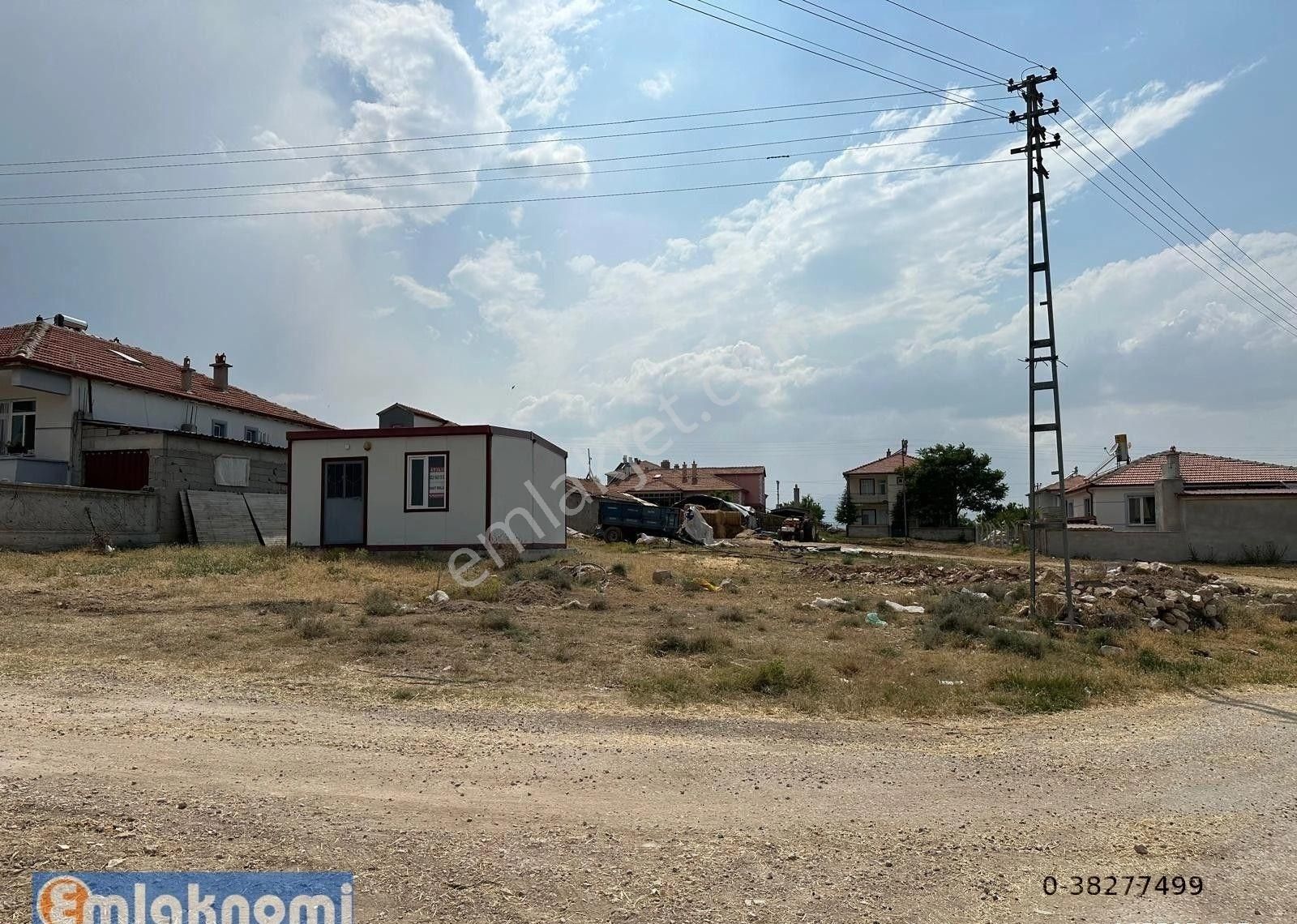 Emlaknomi'den Esentepe Mahallesinde Satılık Arsa