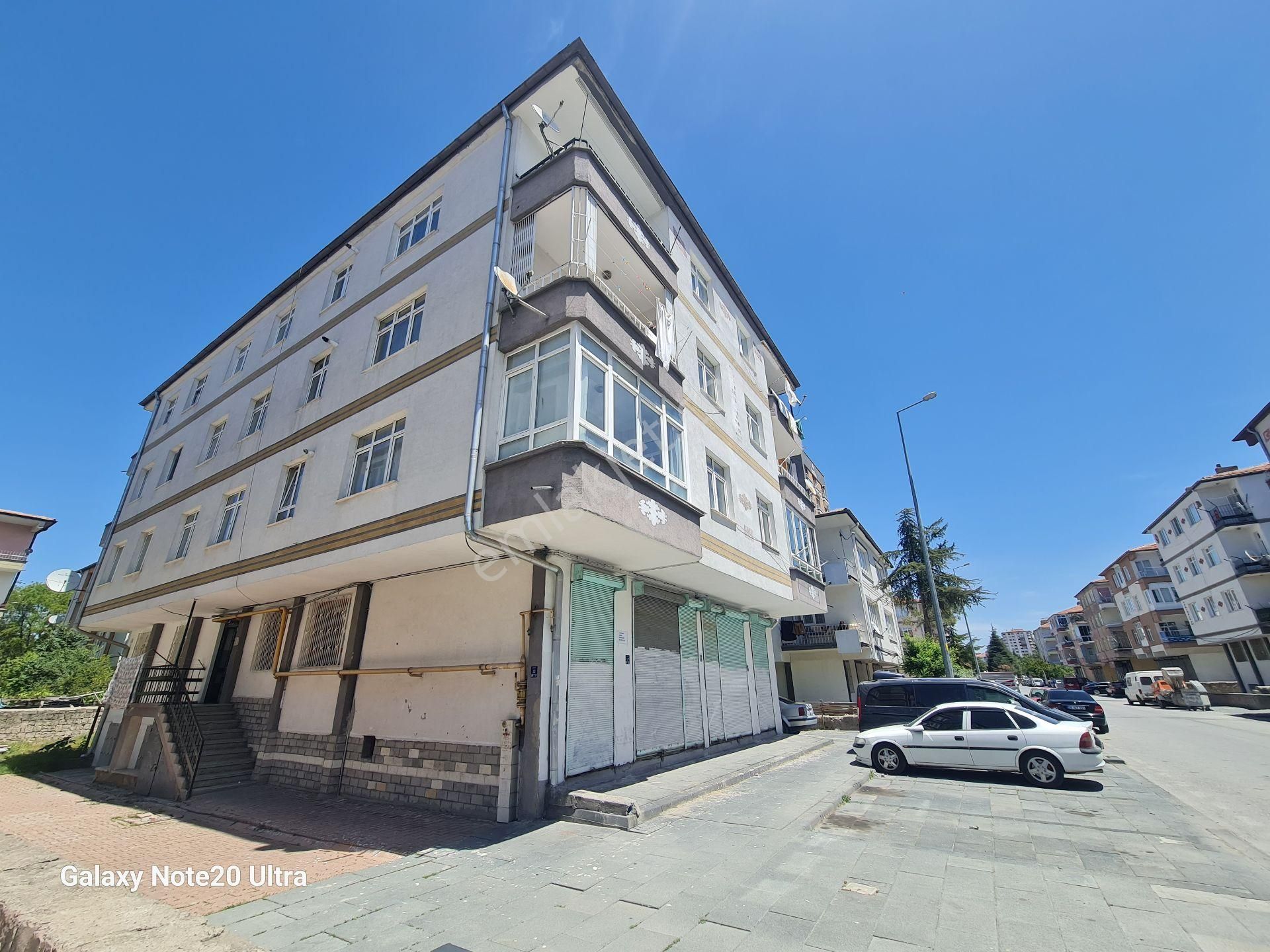 Mimarsinan Mahallesinde 3+1 Çift Giriş Satılık Bodrum