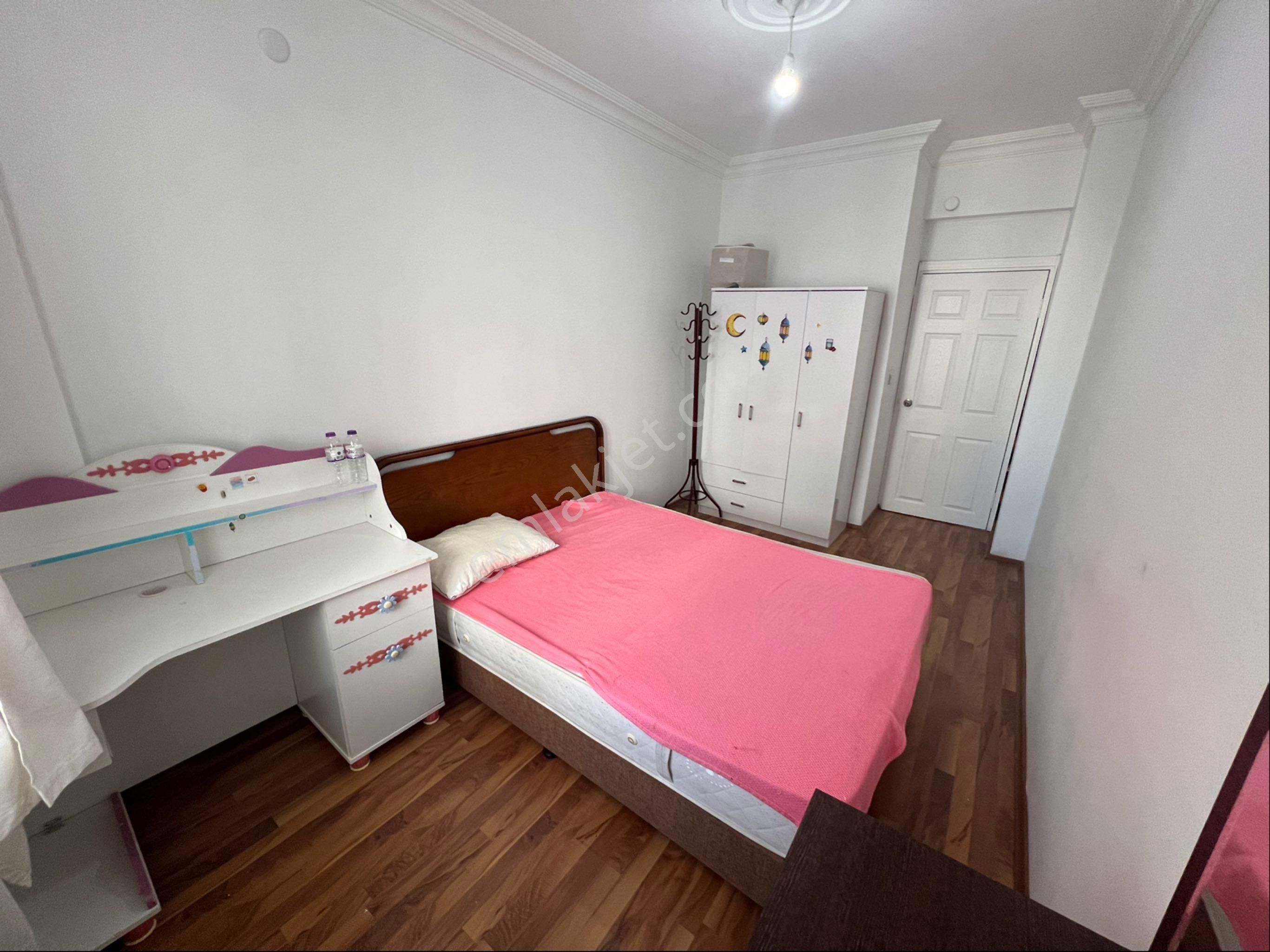 Anyalya Merkezde 3+1 Satılık Daire