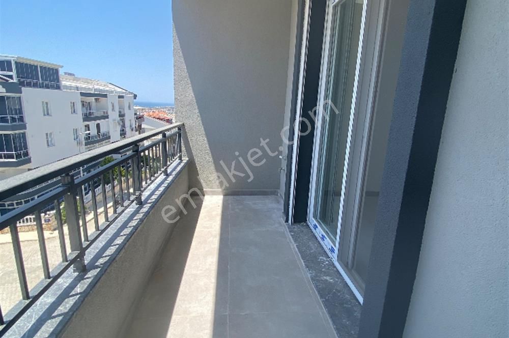 Didim, Hisar Mahallesi'nde Panoramik Deniz Manzaralı – Ön Cephe Sıfır 2+1 Daire - Görsel 6