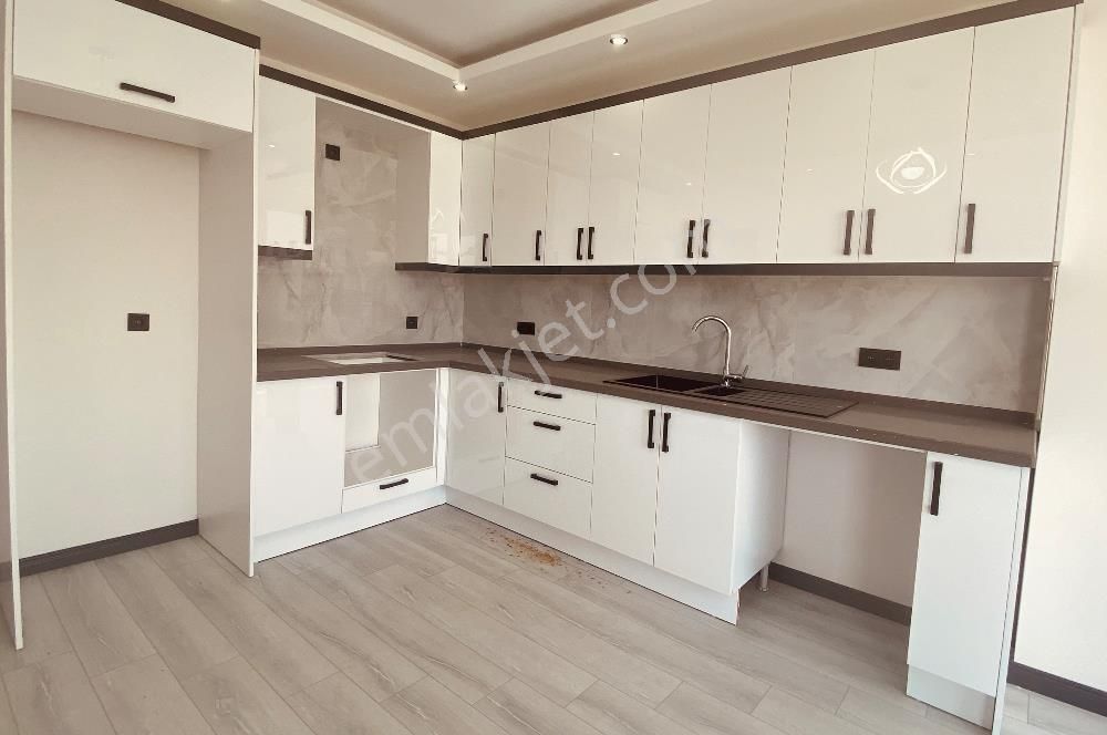 Didim, Hisar Mahallesi'nde Panoramik Deniz Manzaralı – Ön Cephe Sıfır 2+1 Daire - Görsel 11