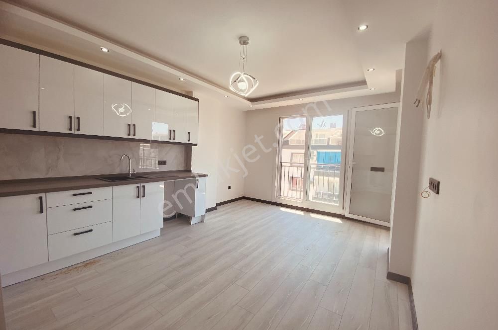 Didim, Hisar Mahallesi'nde Panoramik Deniz Manzaralı – Ön Cephe Sıfır 2+1 Daire - Görsel 4