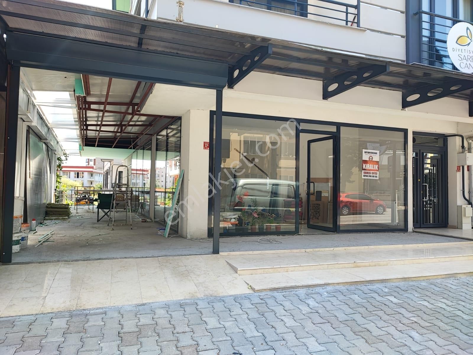 Balıkesir Elfi Den Paşaalanı Mah Hastane Civarı Kiralık Dükkan