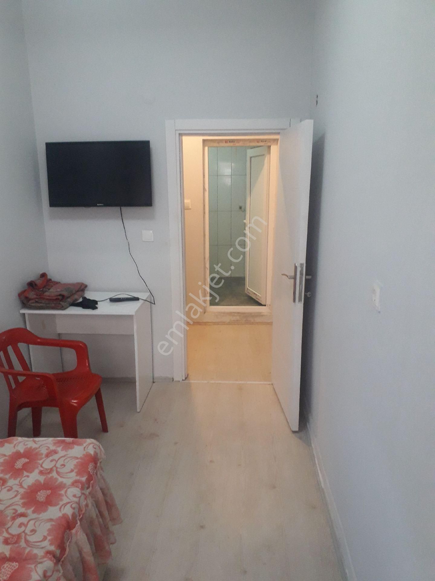 1+0 Satilik Arakat Apart Daire. Emlakçi Ücreti Yoktur, Pazarlik Payi Vardir.
